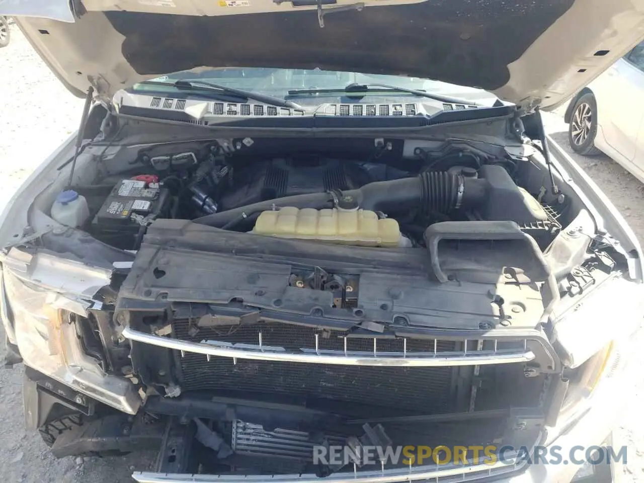 11 fotografías del automóvil dañado 1FTEW1E46KKE60535 FORD F-150 2019