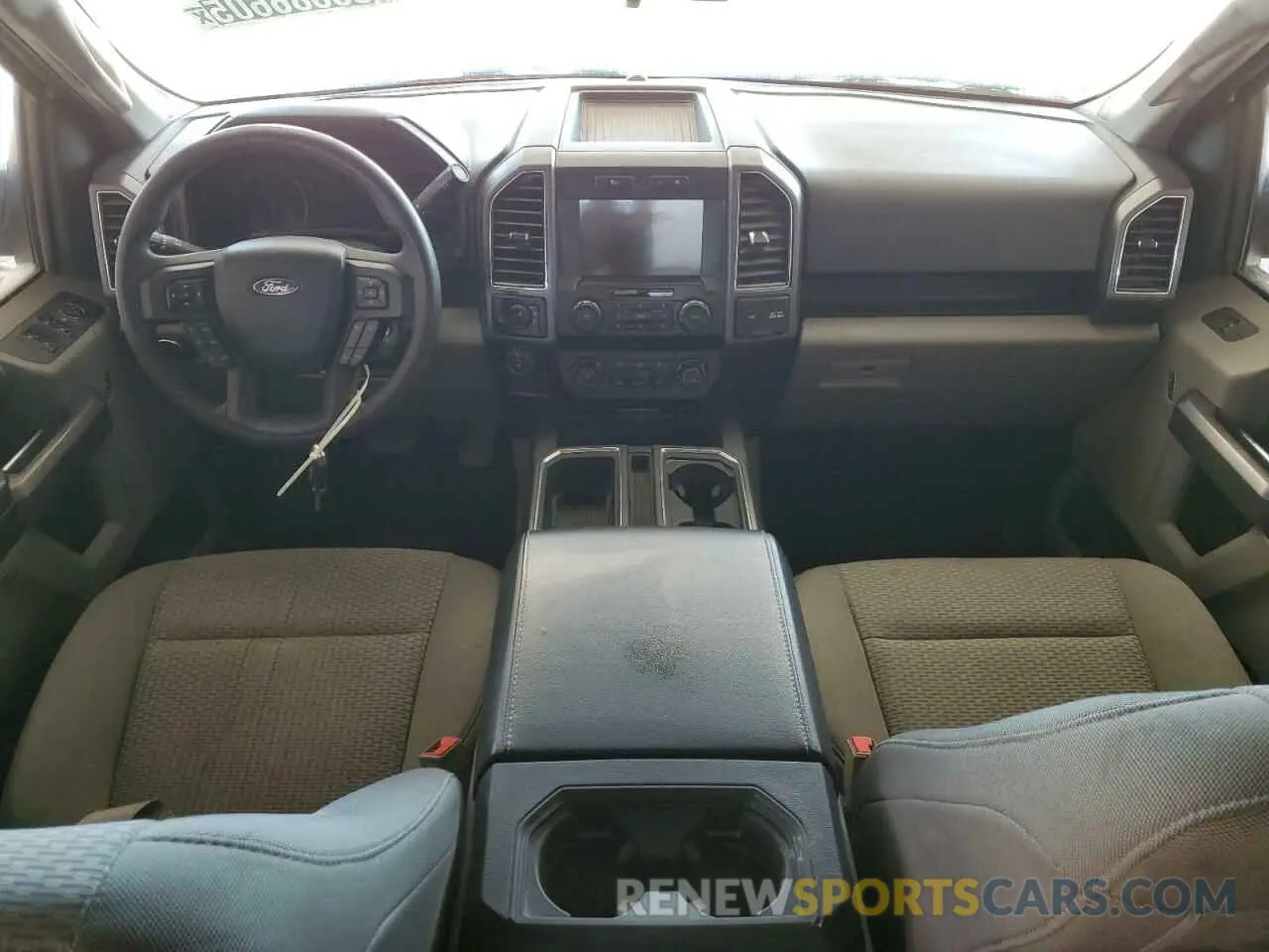 8 fotografías del automóvil dañado 1FTEW1E46KKE82793 FORD F-150 2019