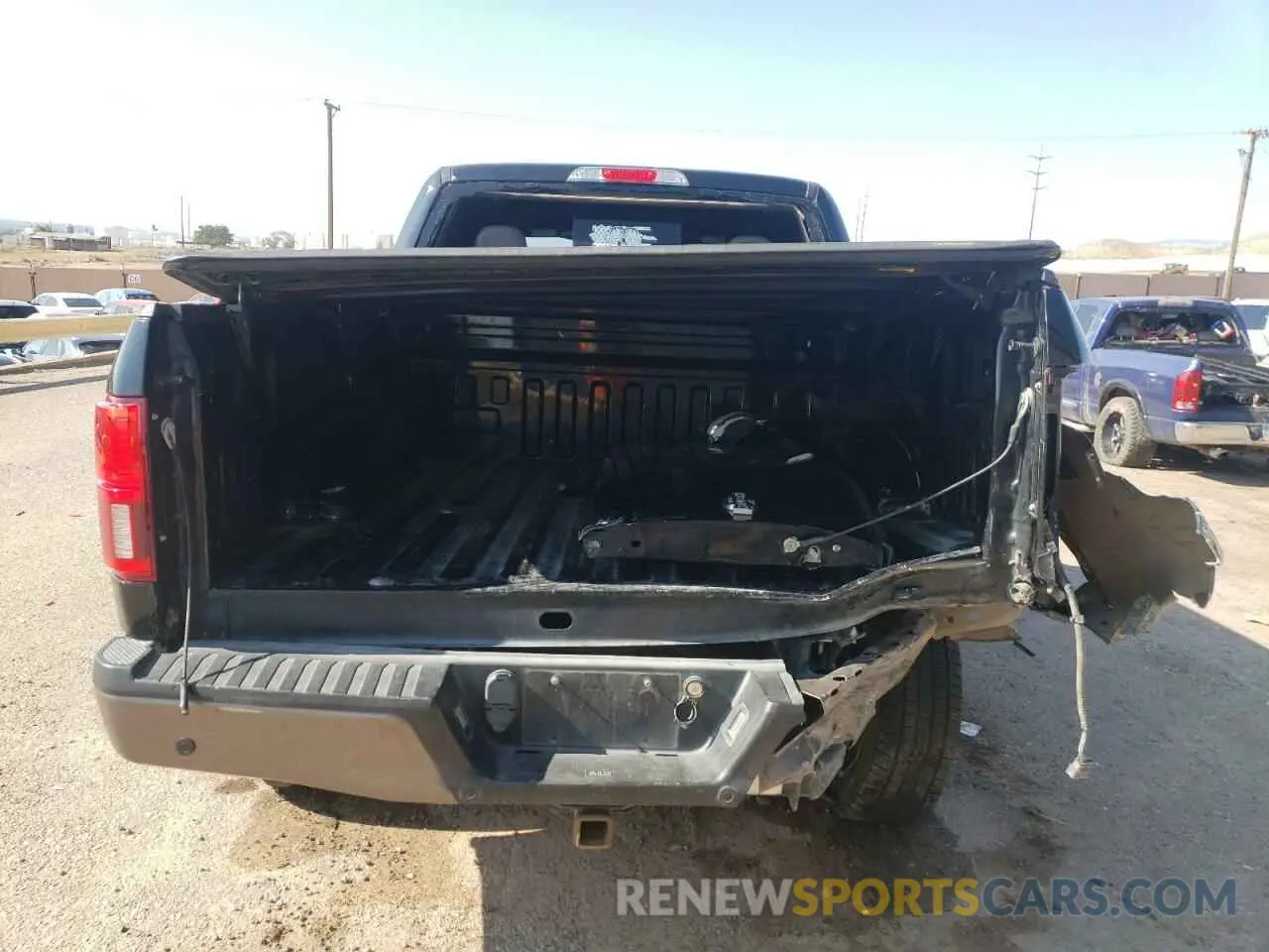 6 fotografías del automóvil dañado 1FTEW1E47KFB36549 FORD F-150 2019