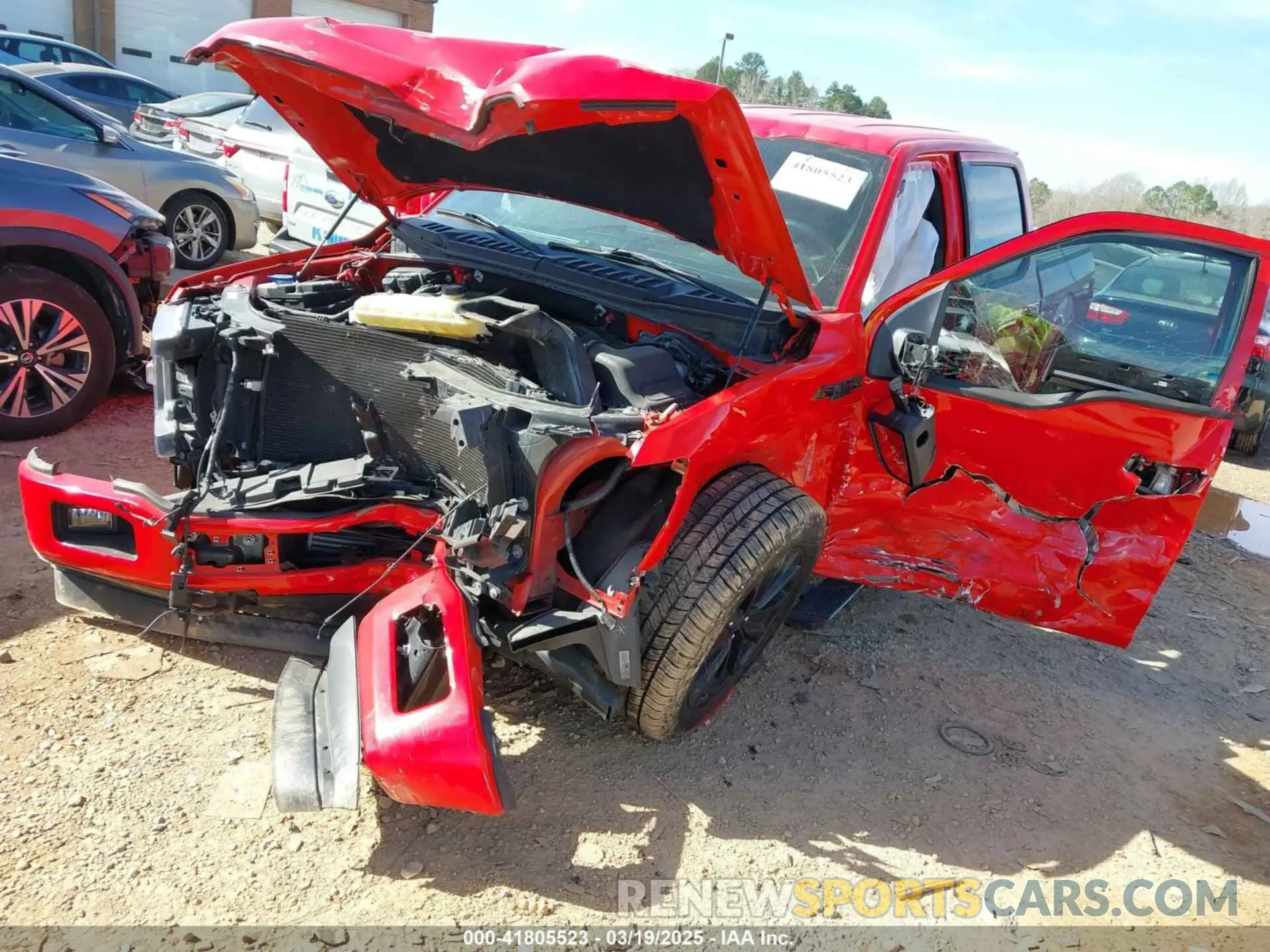 2 fotografías del automóvil dañado 1FTEW1E47KFC30060 FORD F-150 2019
