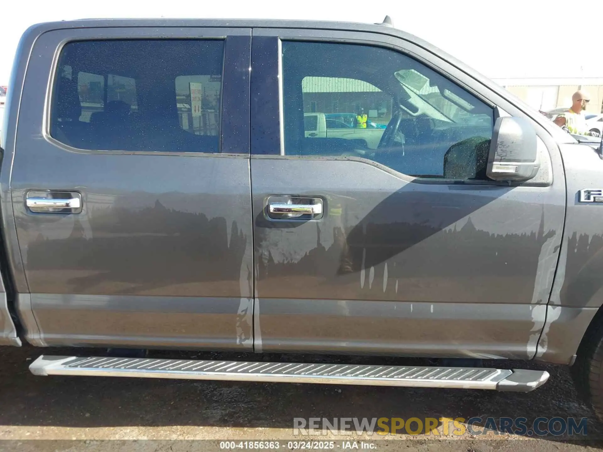 13 fotografías del automóvil dañado 1FTEW1E47KKE13904 FORD F-150 2019