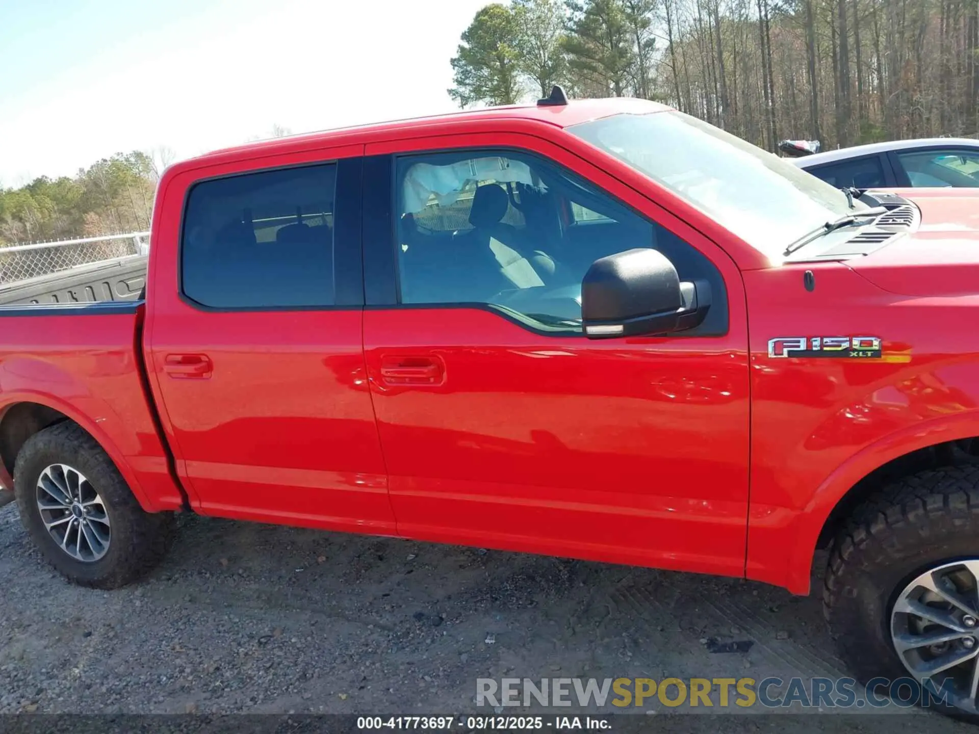 13 fotografías del automóvil dañado 1FTEW1E47KKF08947 FORD F-150 2019