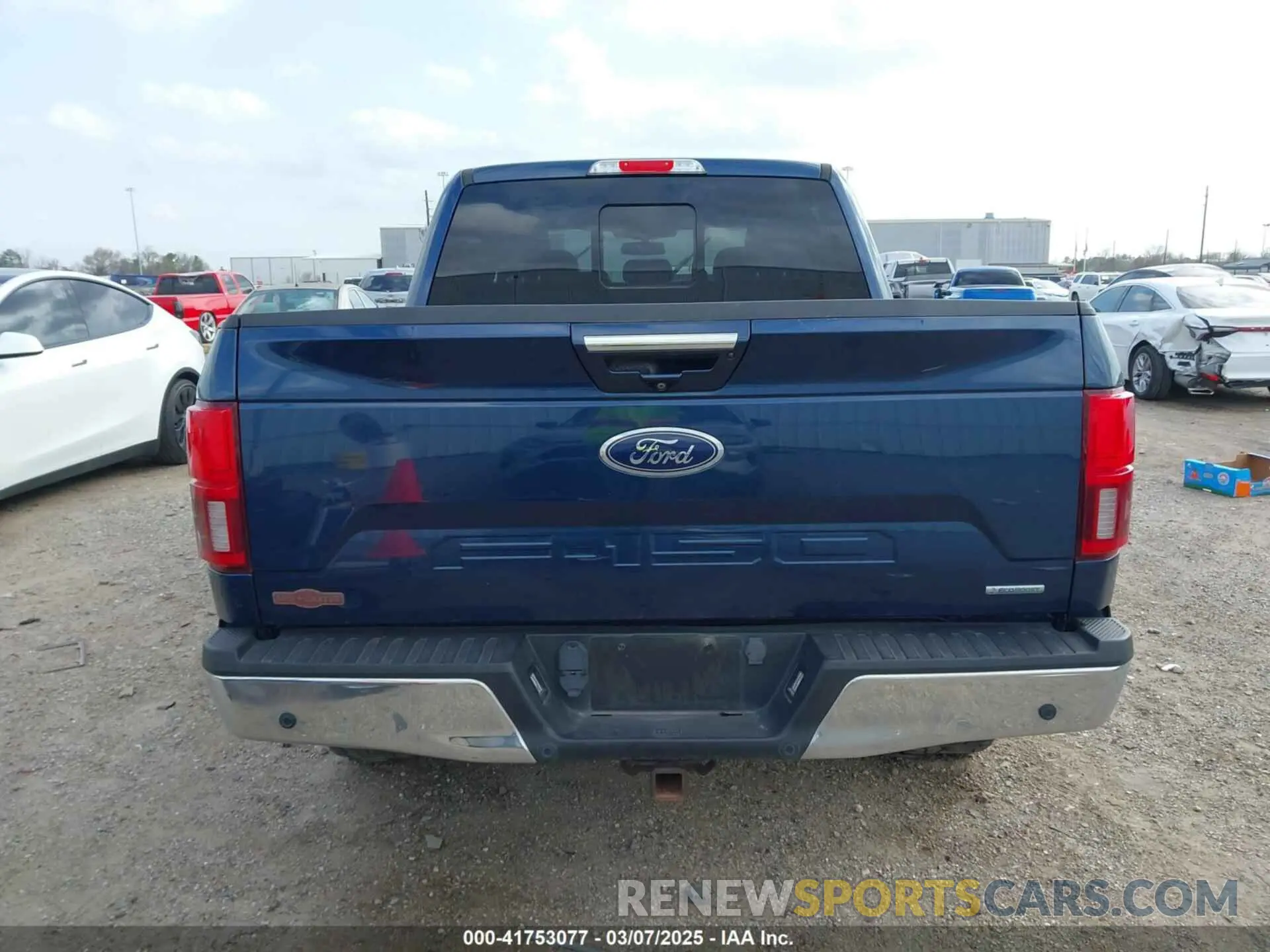 17 fotografías del automóvil dañado 1FTEW1E48KKD81142 FORD F-150 2019