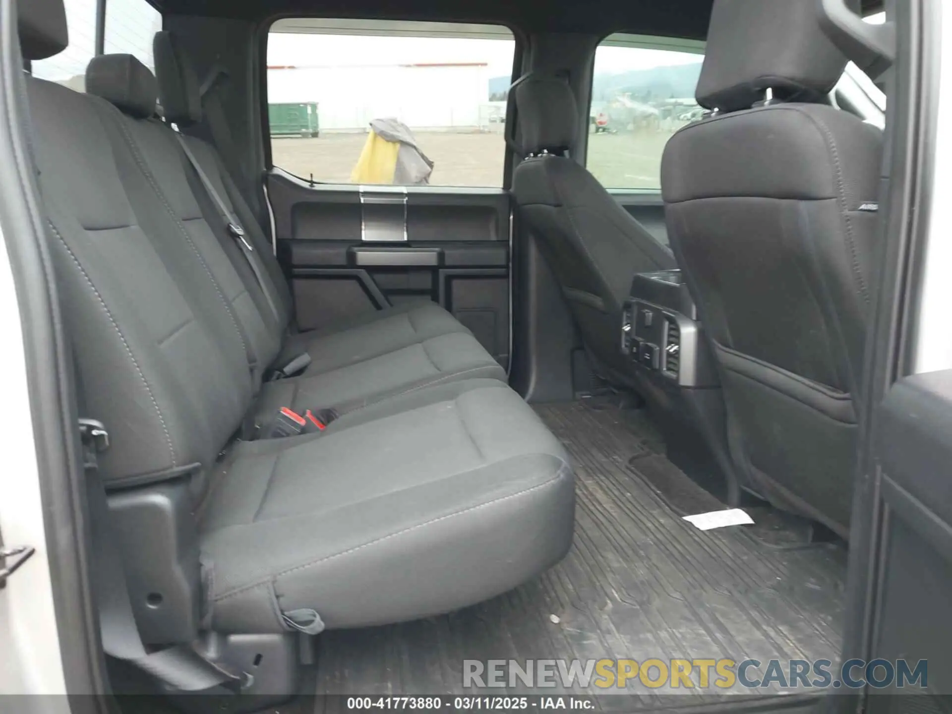 8 fotografías del automóvil dañado 1FTEW1E48KKE49388 FORD F-150 2019