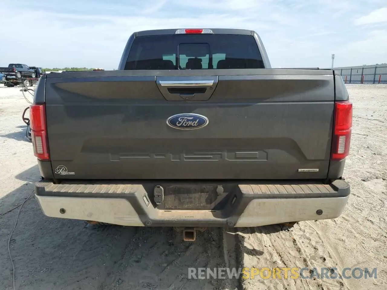 6 fotografías del automóvil dañado 1FTEW1E48KKE74243 FORD F-150 2019