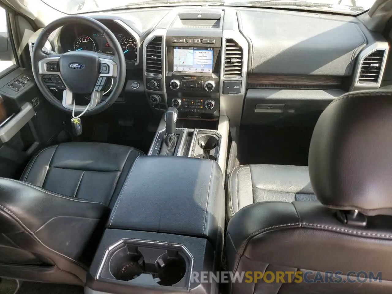 8 fotografías del automóvil dañado 1FTEW1E48KKE74243 FORD F-150 2019