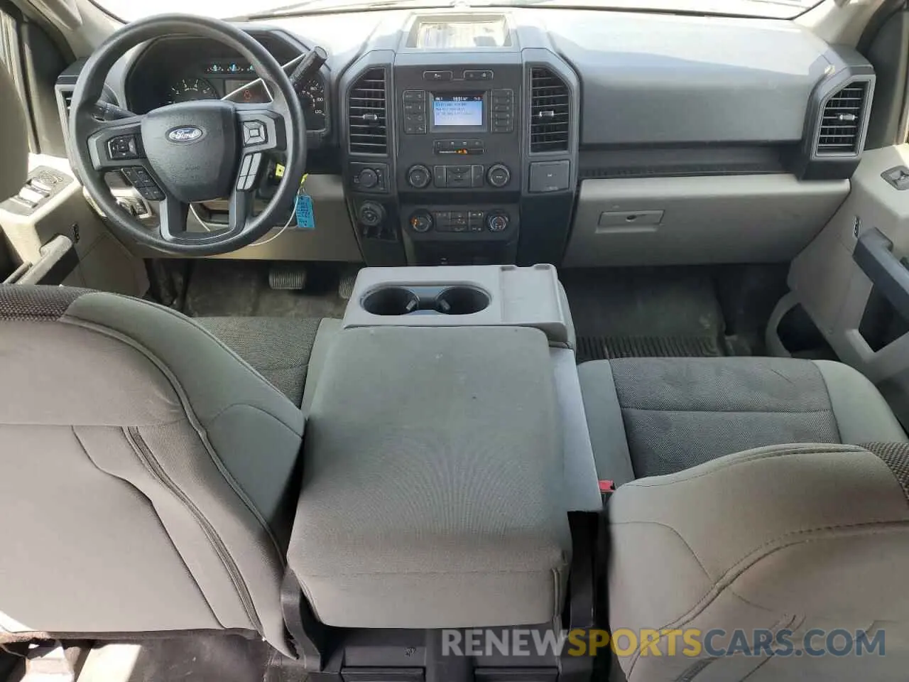 8 fotografías del automóvil dañado 1FTEW1E49KFB03911 FORD F-150 2019