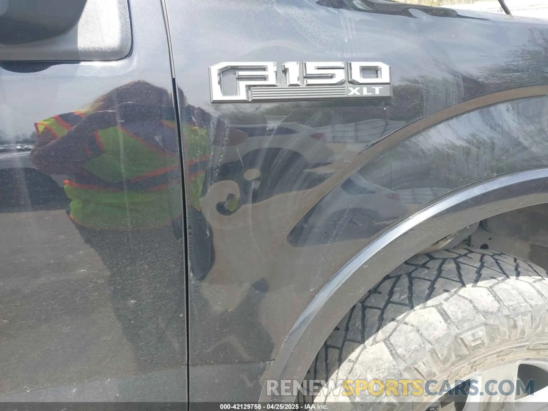 18 fotografías del automóvil dañado 1FTEW1E49KFB95490 FORD F-150 2019