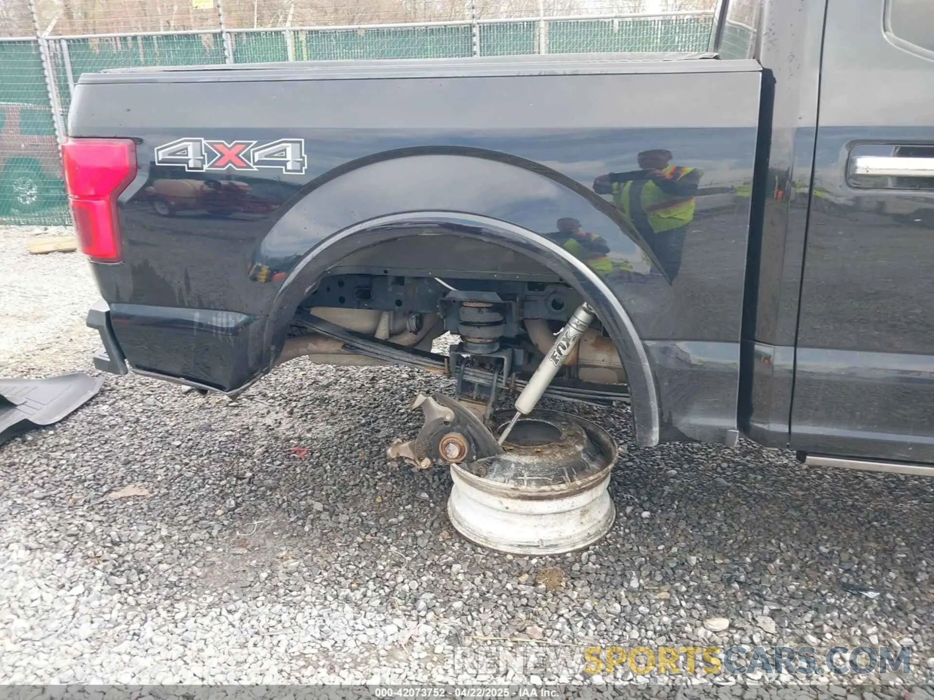 12 fotografías del automóvil dañado 1FTEW1E49KFC36653 FORD F-150 2019