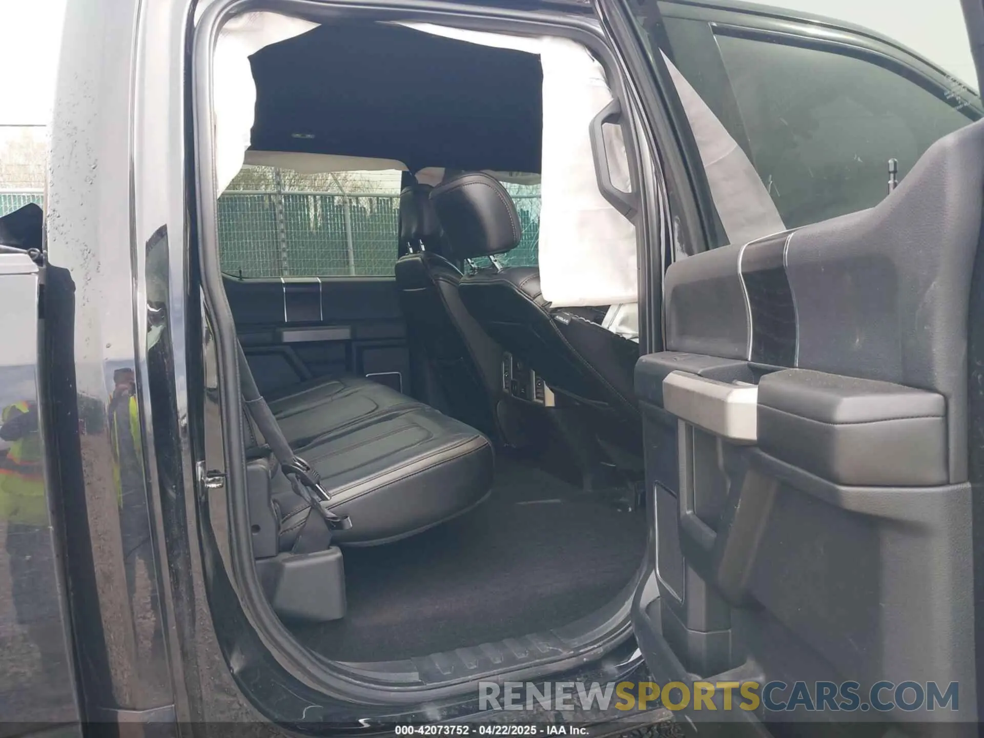 8 fotografías del automóvil dañado 1FTEW1E49KFC36653 FORD F-150 2019
