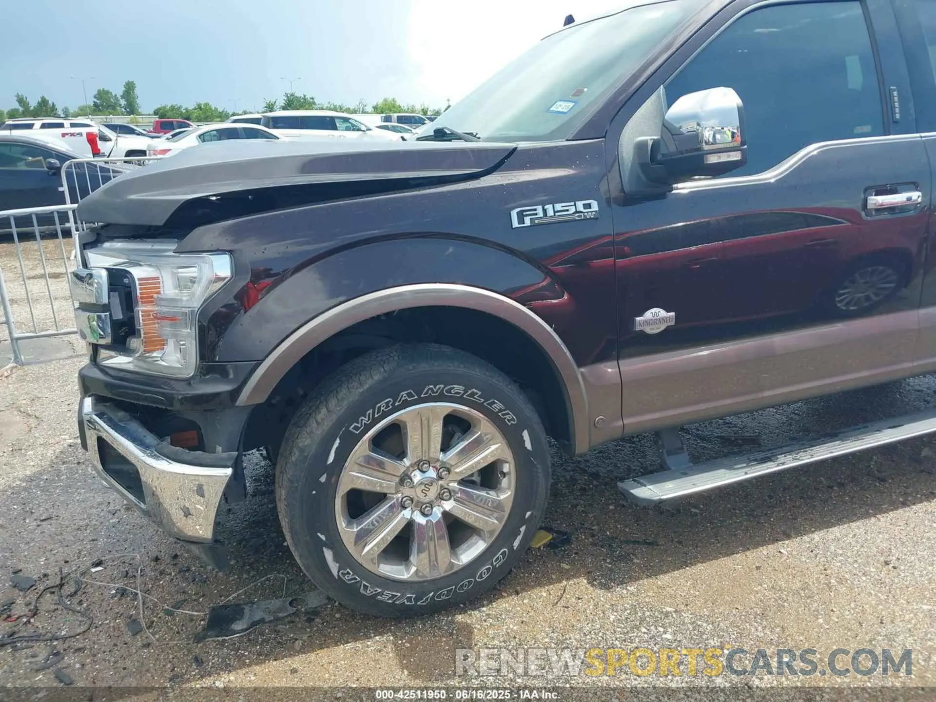 2 fotografías del automóvil dañado 1FTEW1E49KFC84721 FORD F-150 2019