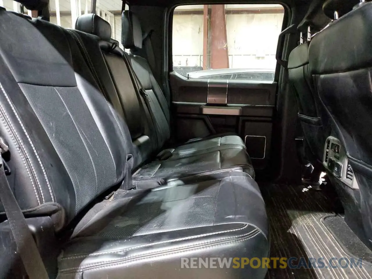 10 fotografías del automóvil dañado 1FTEW1E49KKC02333 FORD F-150 2019