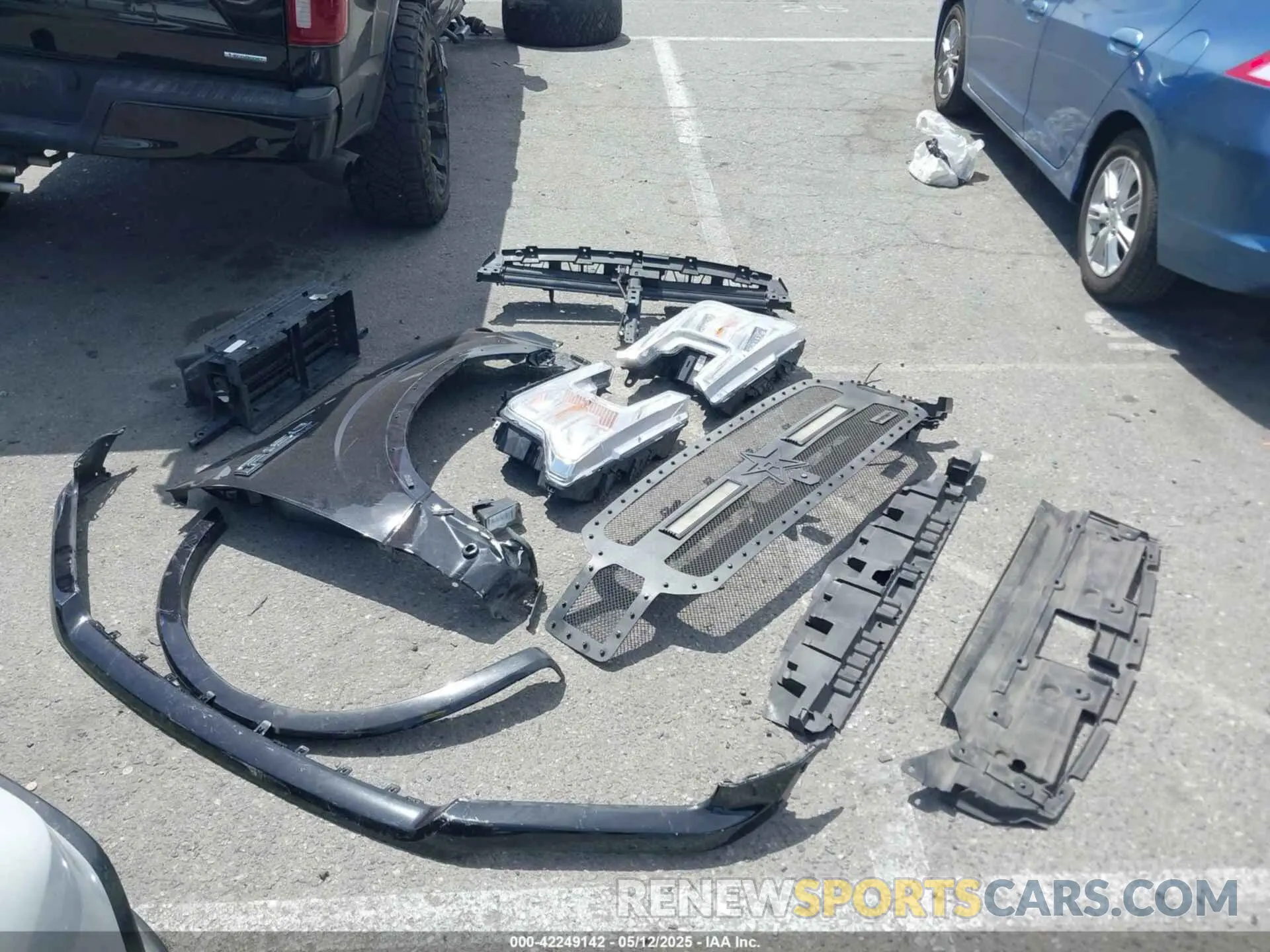 12 fotografías del automóvil dañado 1FTEW1E49KKE80701 FORD F-150 2019