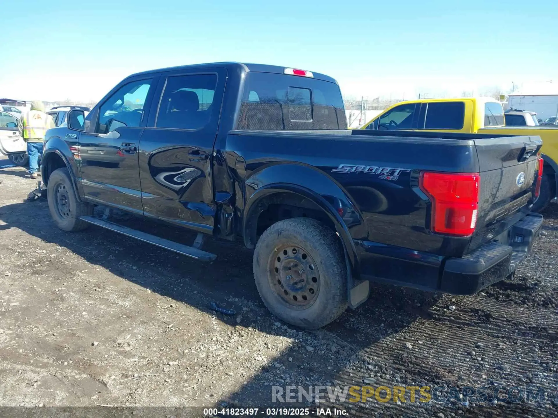 3 fotografías del automóvil dañado 1FTEW1E4XKFD22053 FORD F-150 2019