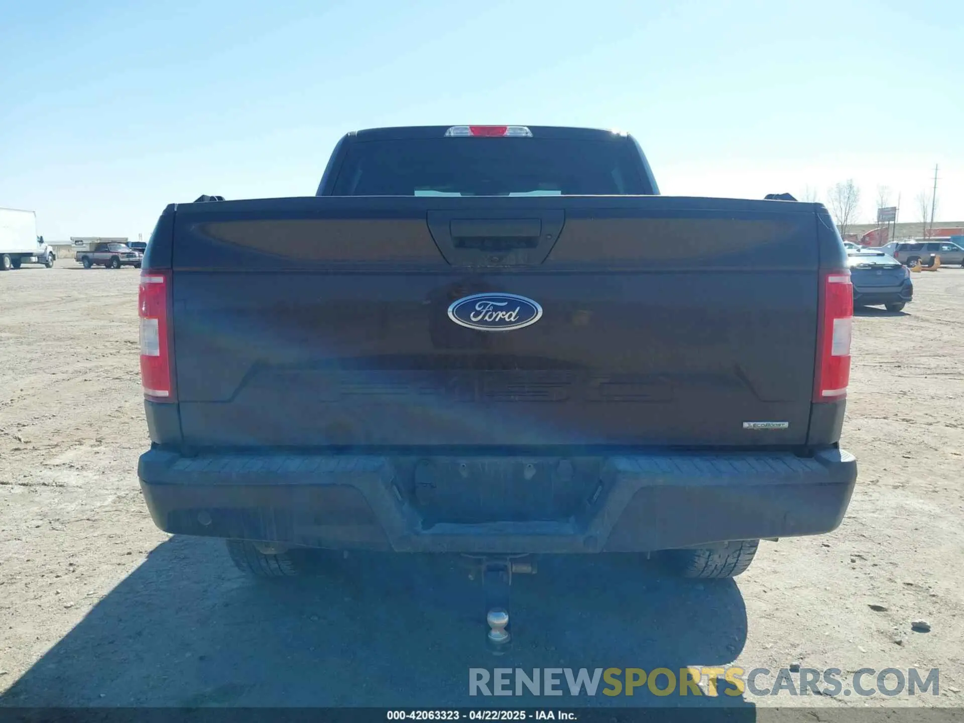 17 fotografías del automóvil dañado 1FTEW1E4XKKE93960 FORD F-150 2019