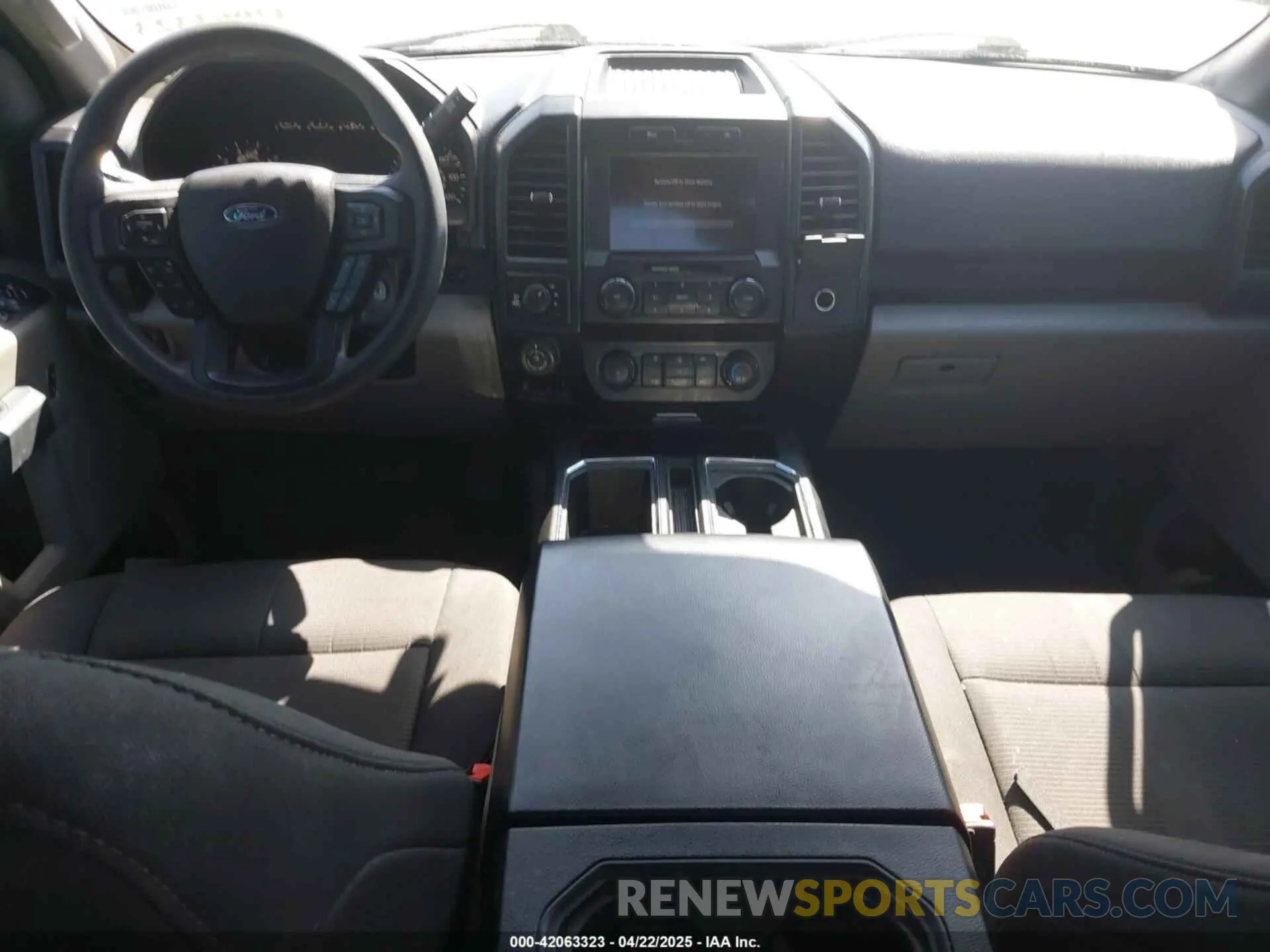 20 fotografías del automóvil dañado 1FTEW1E4XKKE93960 FORD F-150 2019
