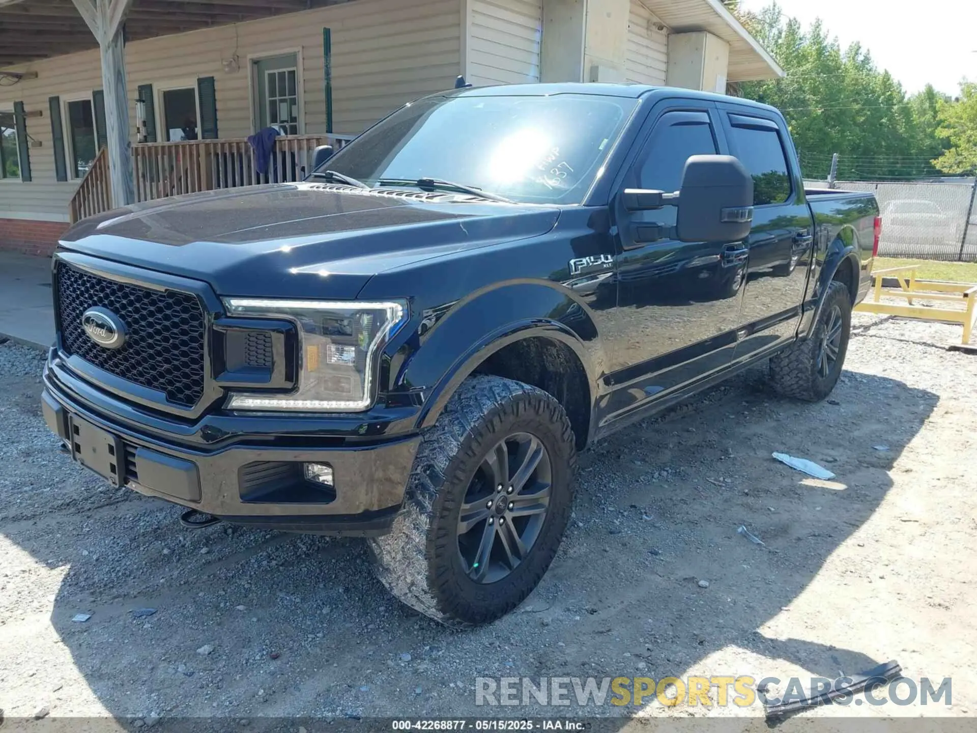 2 fotografías del automóvil dañado 1FTEW1E50KFC01637 FORD F-150 2019
