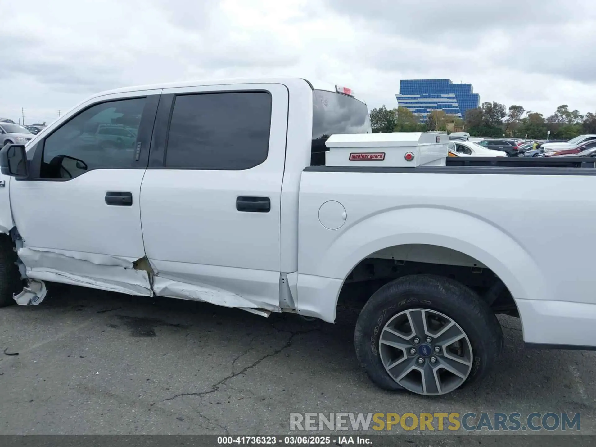 14 fotografías del automóvil dañado 1FTEW1E50KKC40025 FORD F-150 2019