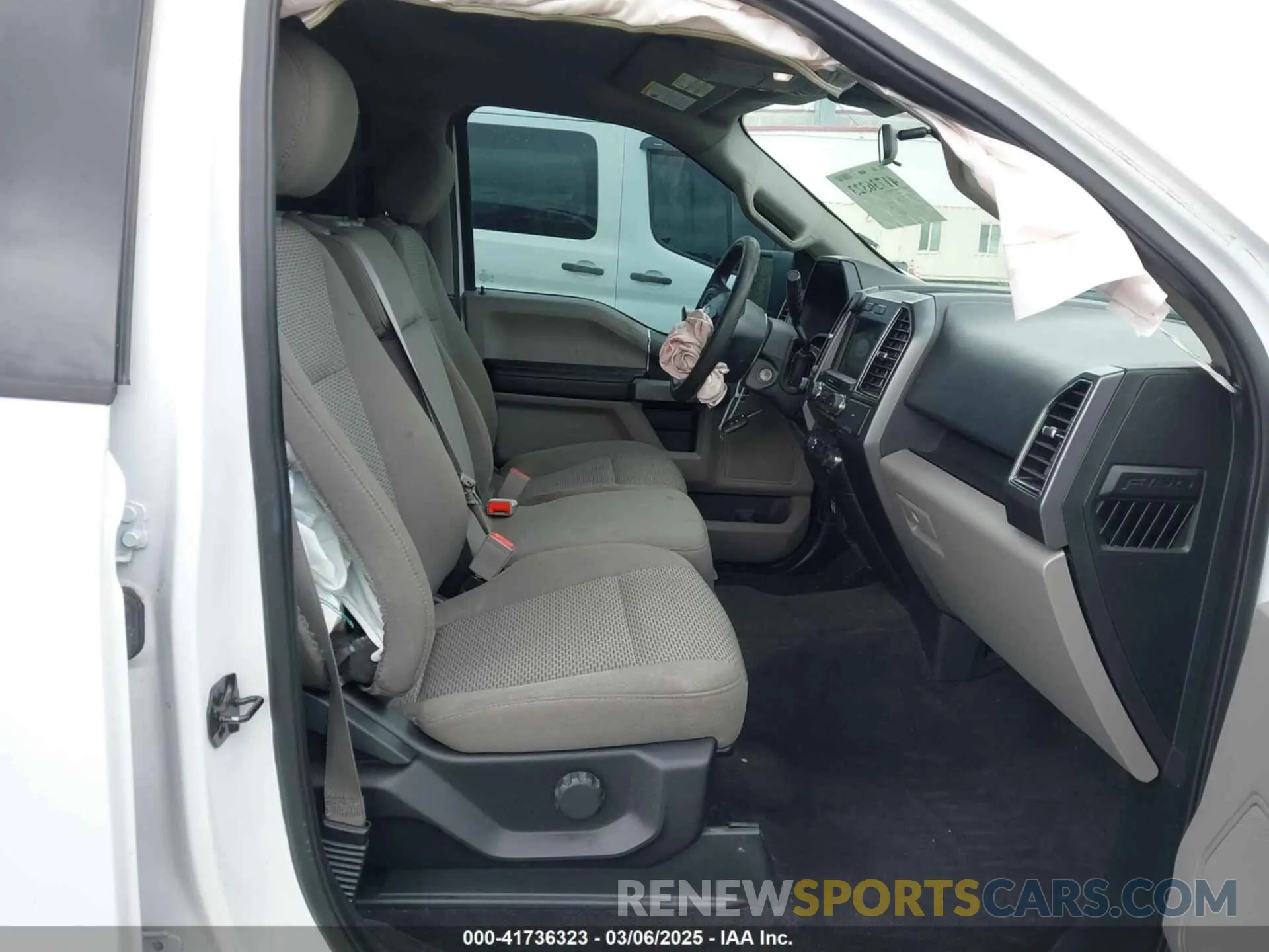 5 fotografías del automóvil dañado 1FTEW1E50KKC40025 FORD F-150 2019