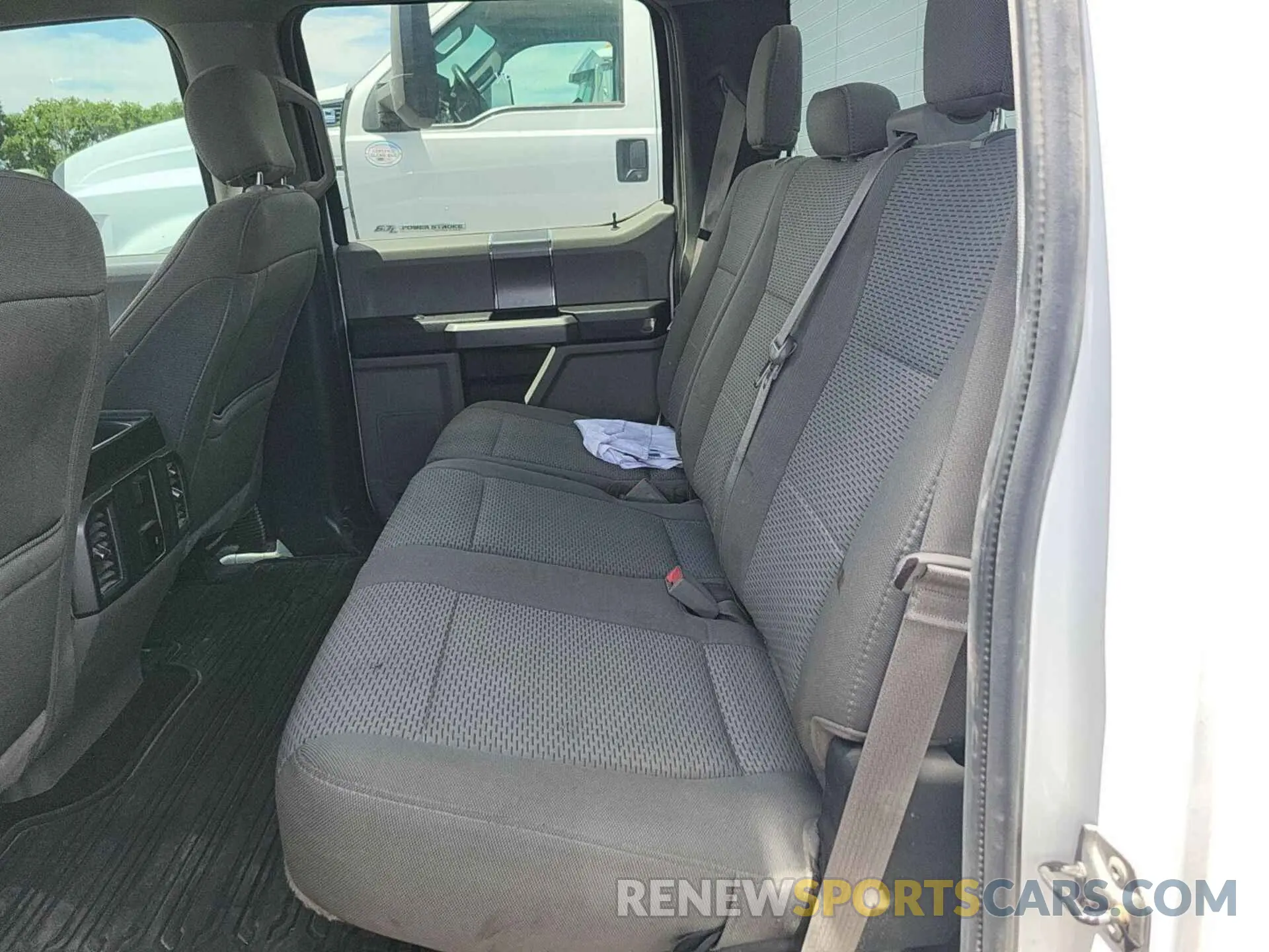 27 fotografías del automóvil dañado 1FTEW1E51KKD51103 FORD F-150 2019