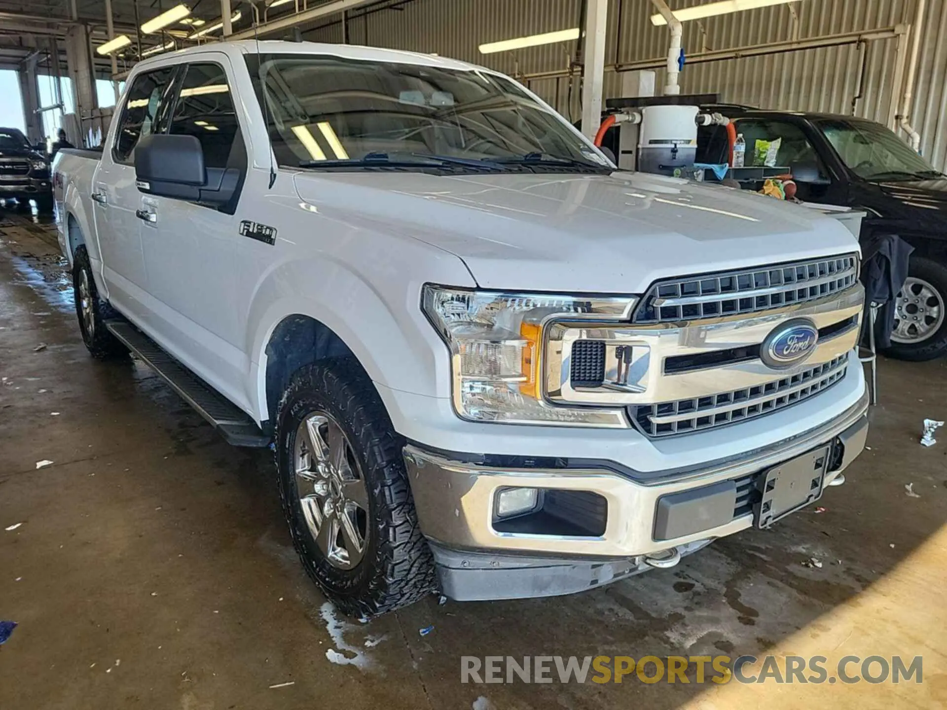 8 fotografías del automóvil dañado 1FTEW1E51KKD51103 FORD F-150 2019