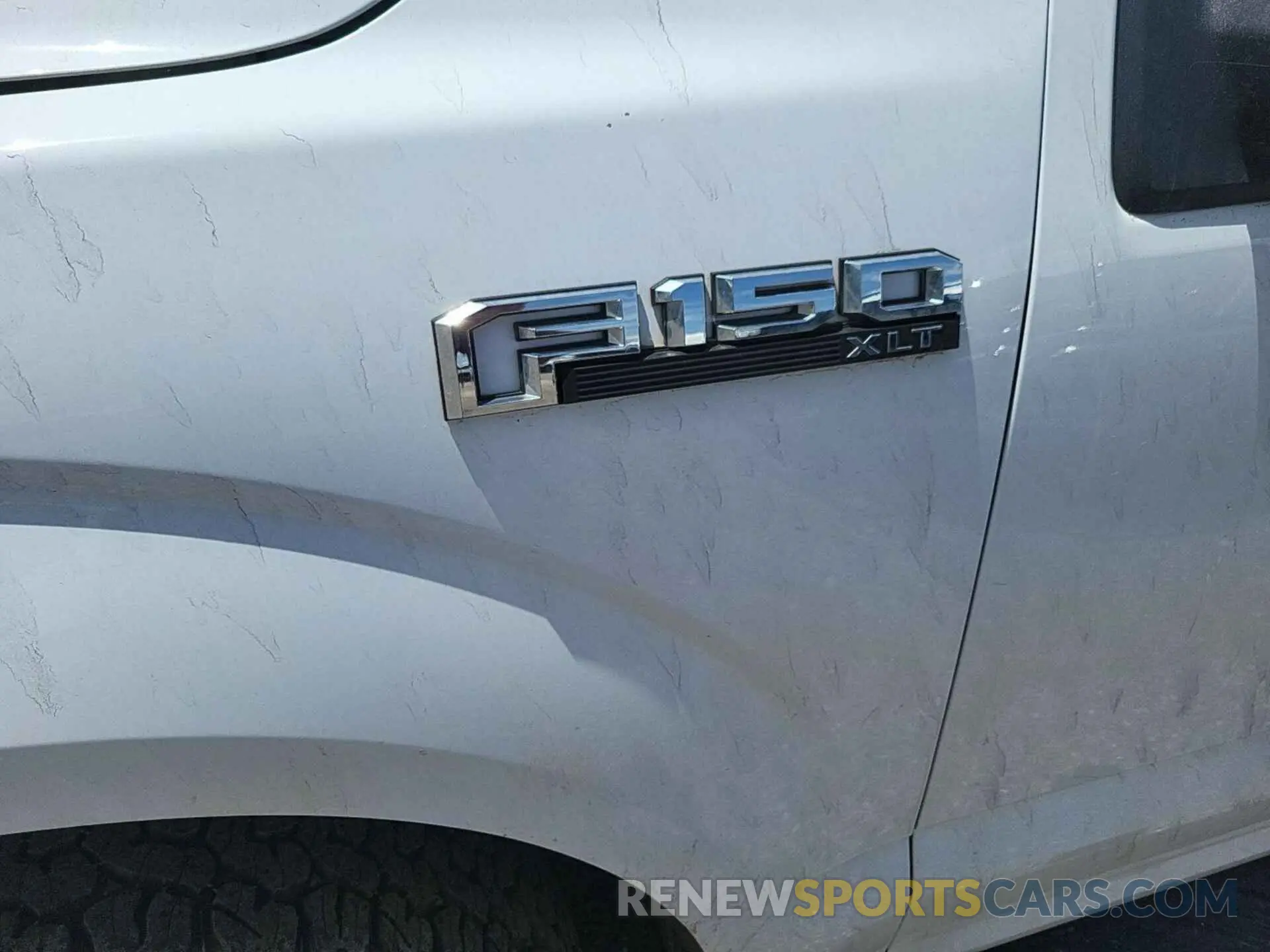 9 fotografías del automóvil dañado 1FTEW1E51KKD51103 FORD F-150 2019