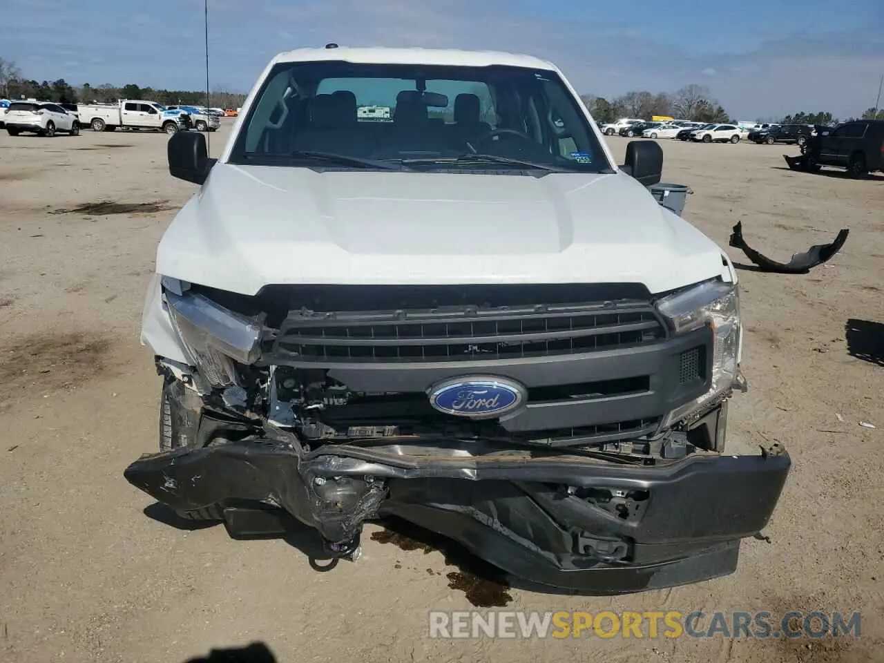 5 fotografías del automóvil dañado 1FTEW1E52KFC63864 FORD F-150 2019
