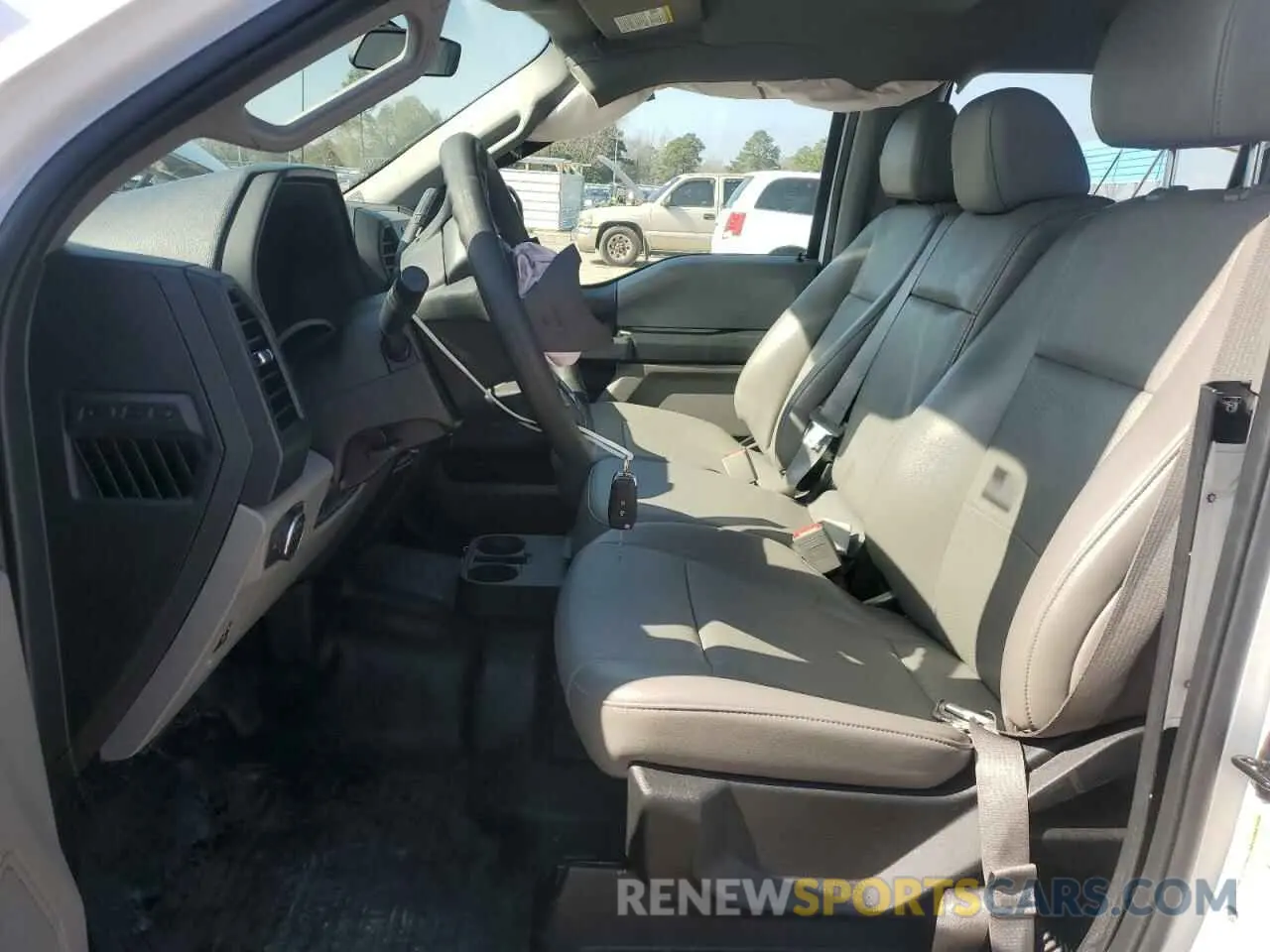 7 fotografías del automóvil dañado 1FTEW1E52KFC63864 FORD F-150 2019