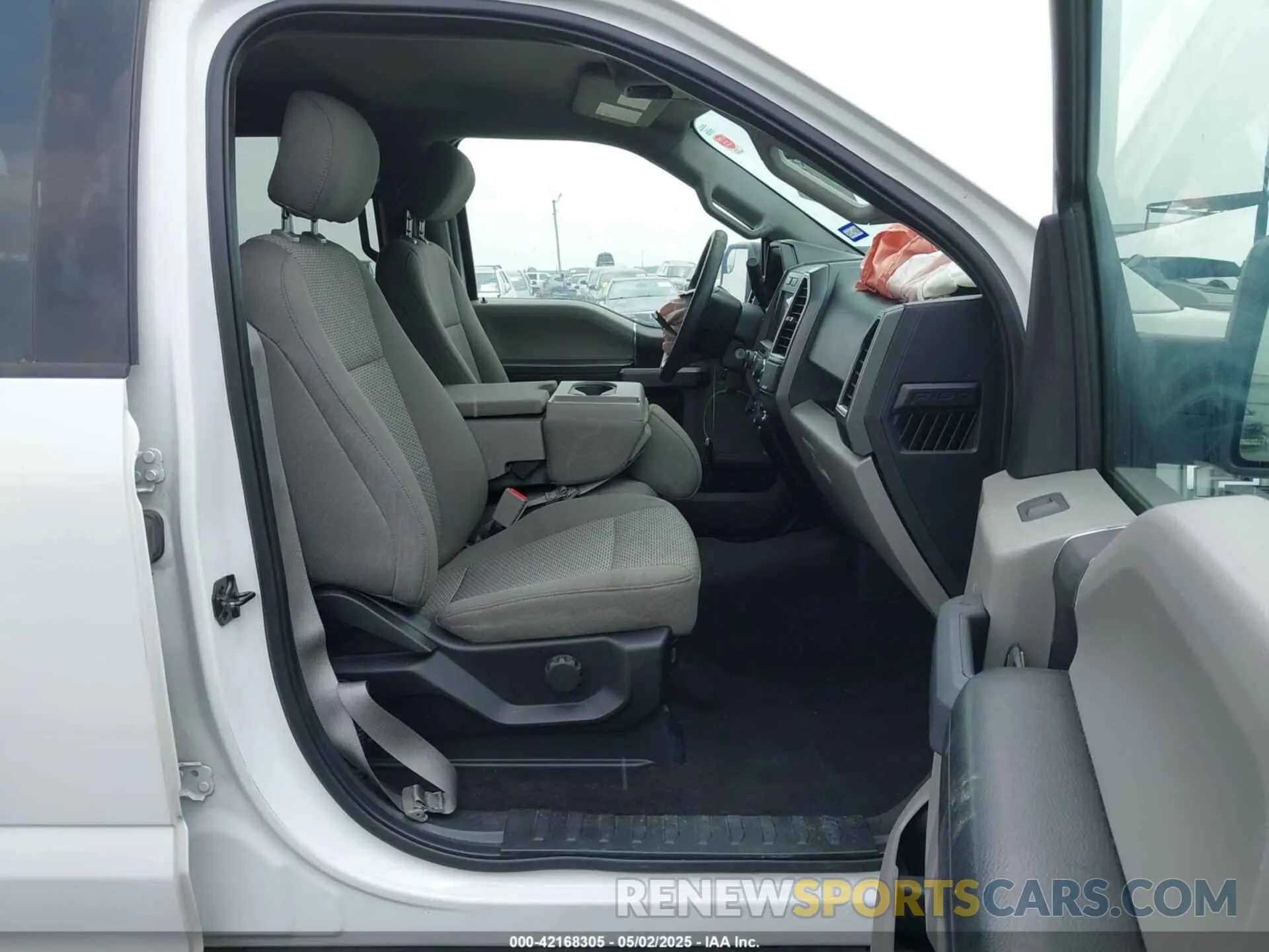 5 fotografías del automóvil dañado 1FTEW1E54KFA20525 FORD F-150 2019