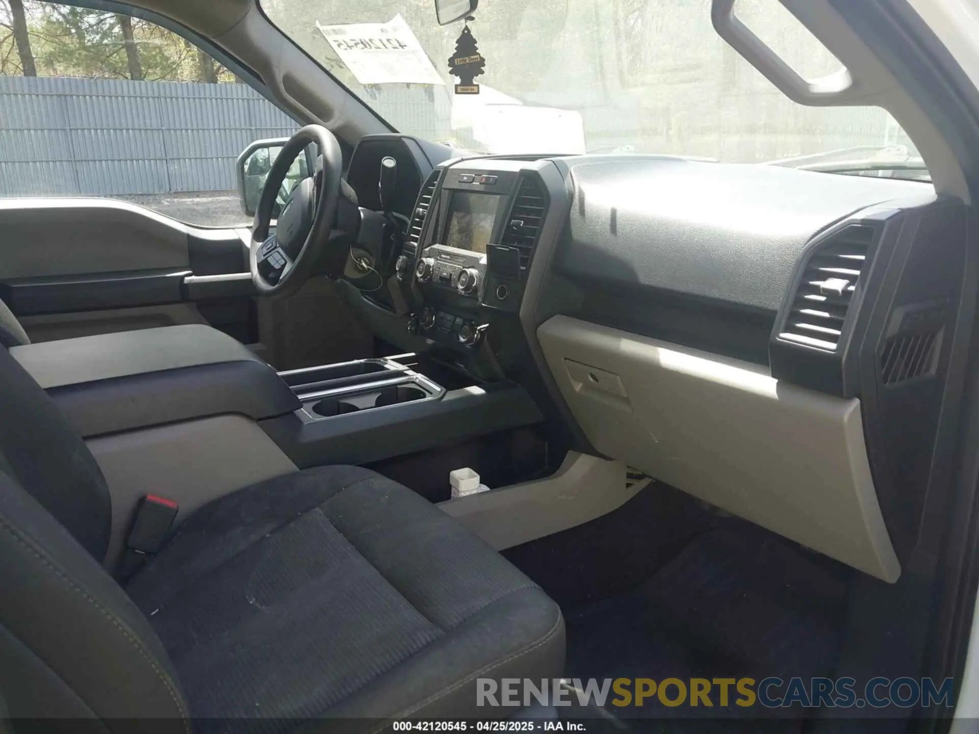 5 fotografías del automóvil dañado 1FTEW1E54KKE77178 FORD F-150 2019