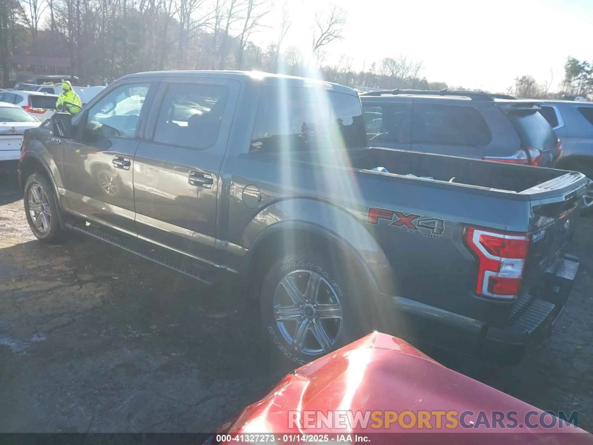 3 fotografías del automóvil dañado 1FTEW1E55KFD39996 FORD F-150 2019
