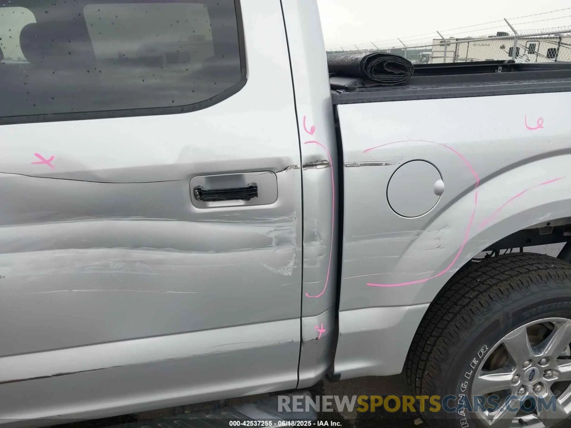 18 fotografías del automóvil dañado 1FTEW1E55KKE36039 FORD F-150 2019
