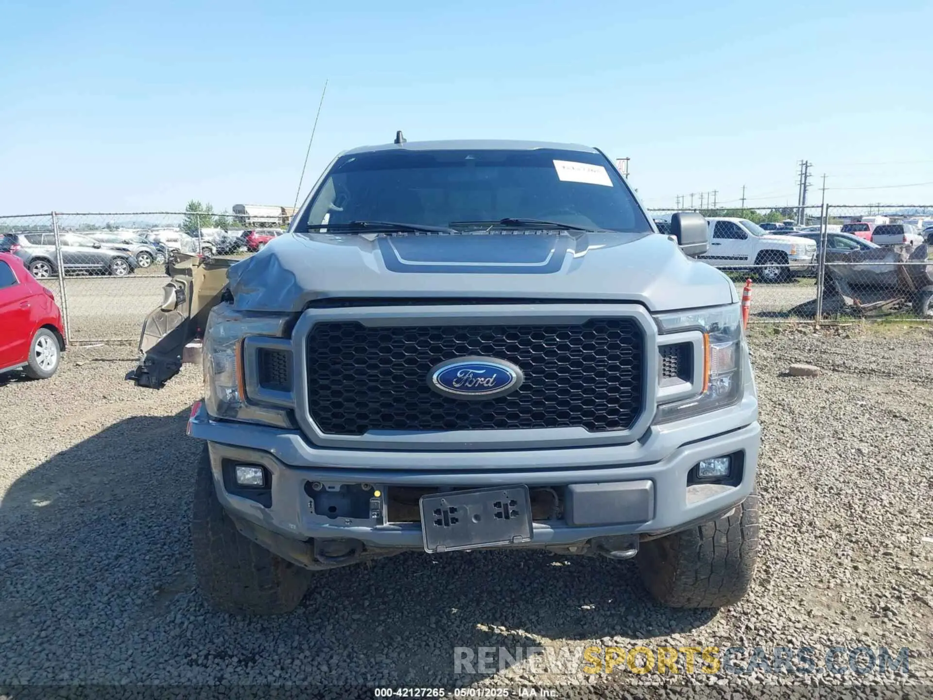 12 fotografías del automóvil dañado 1FTEW1E56KFB06998 FORD F-150 2019