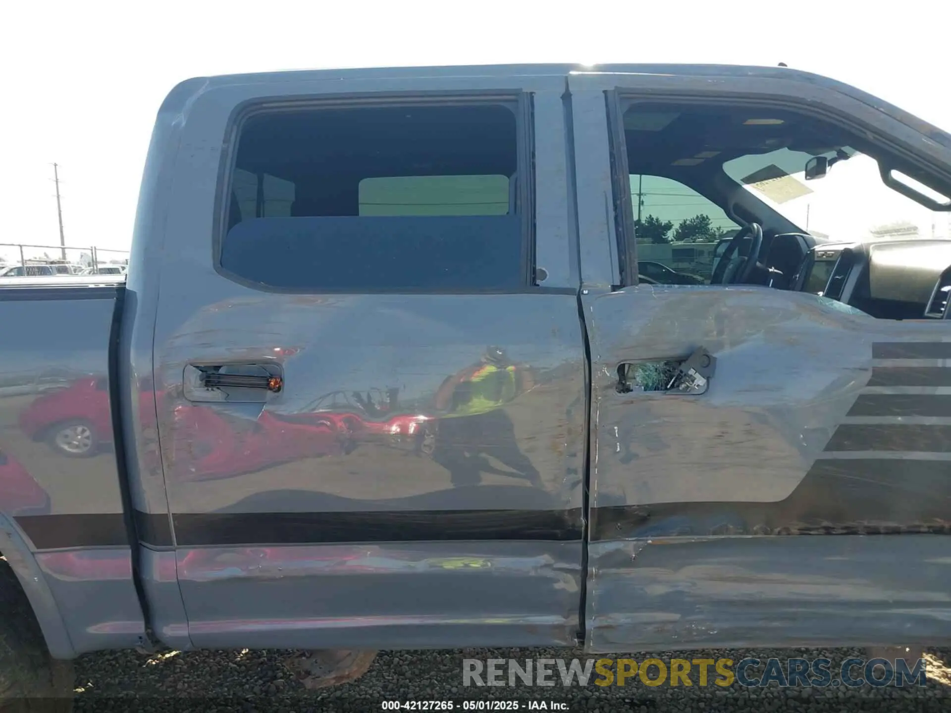 17 fotografías del automóvil dañado 1FTEW1E56KFB06998 FORD F-150 2019