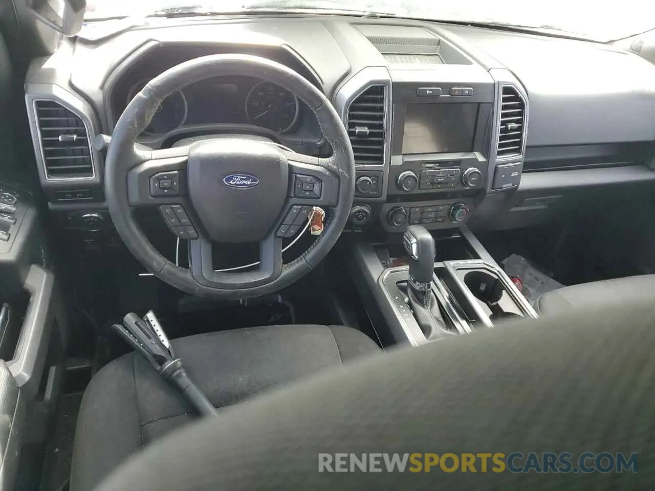8 fotografías del automóvil dañado 1FTEW1E56KFB64268 FORD F-150 2019