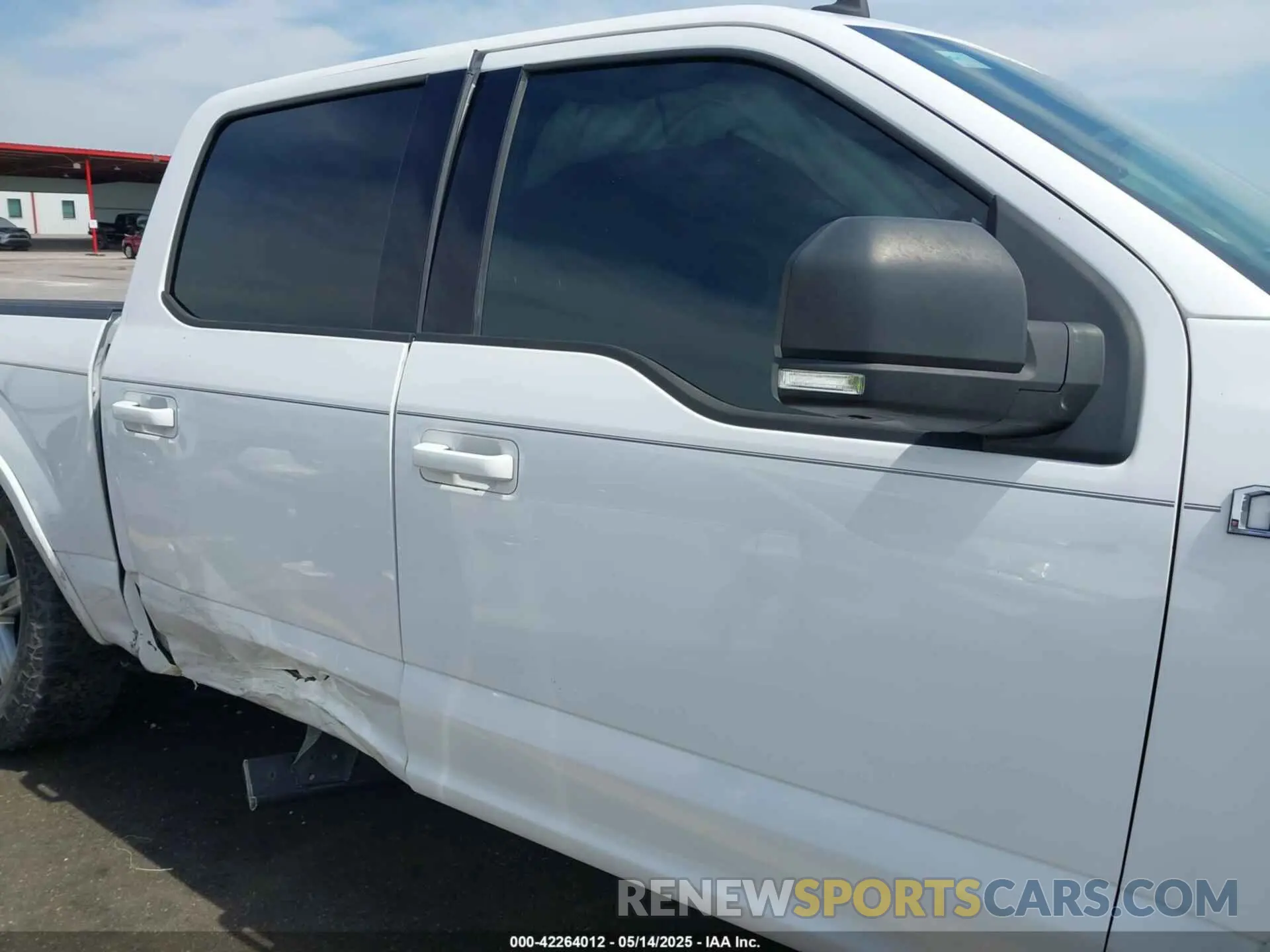 14 fotografías del automóvil dañado 1FTEW1E56KKD63327 FORD F-150 2019