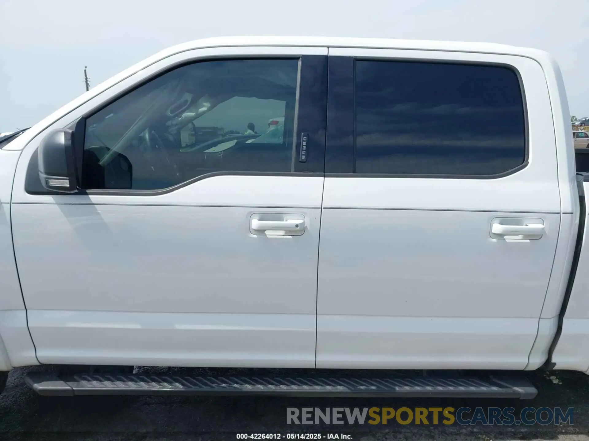15 fotografías del automóvil dañado 1FTEW1E56KKD63327 FORD F-150 2019