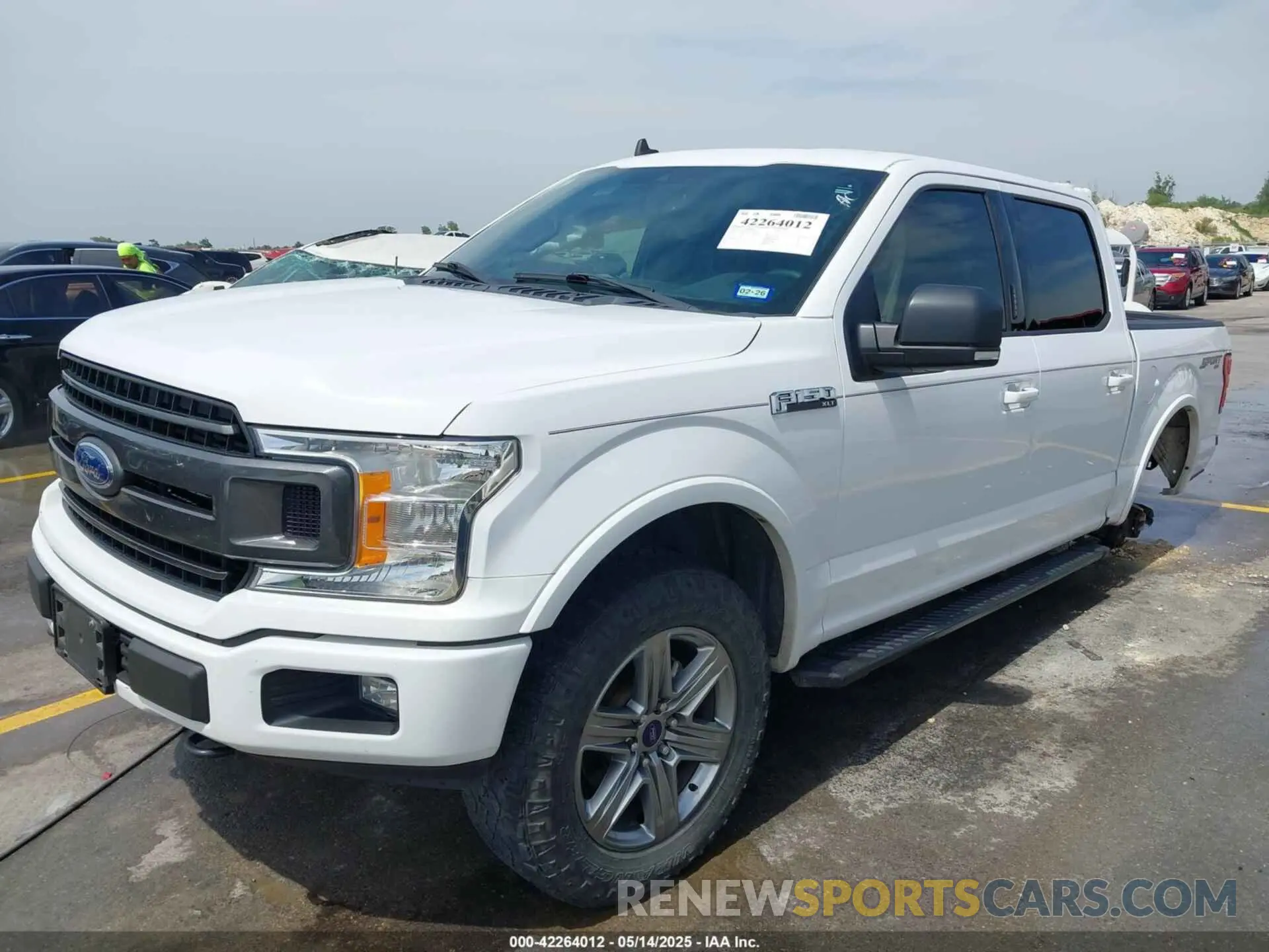 2 fotografías del automóvil dañado 1FTEW1E56KKD63327 FORD F-150 2019