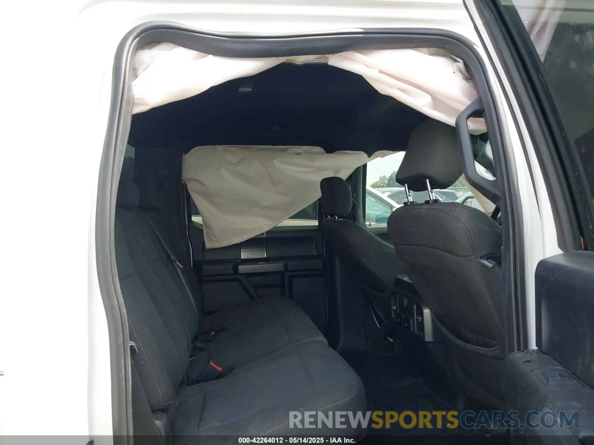 8 fotografías del automóvil dañado 1FTEW1E56KKD63327 FORD F-150 2019