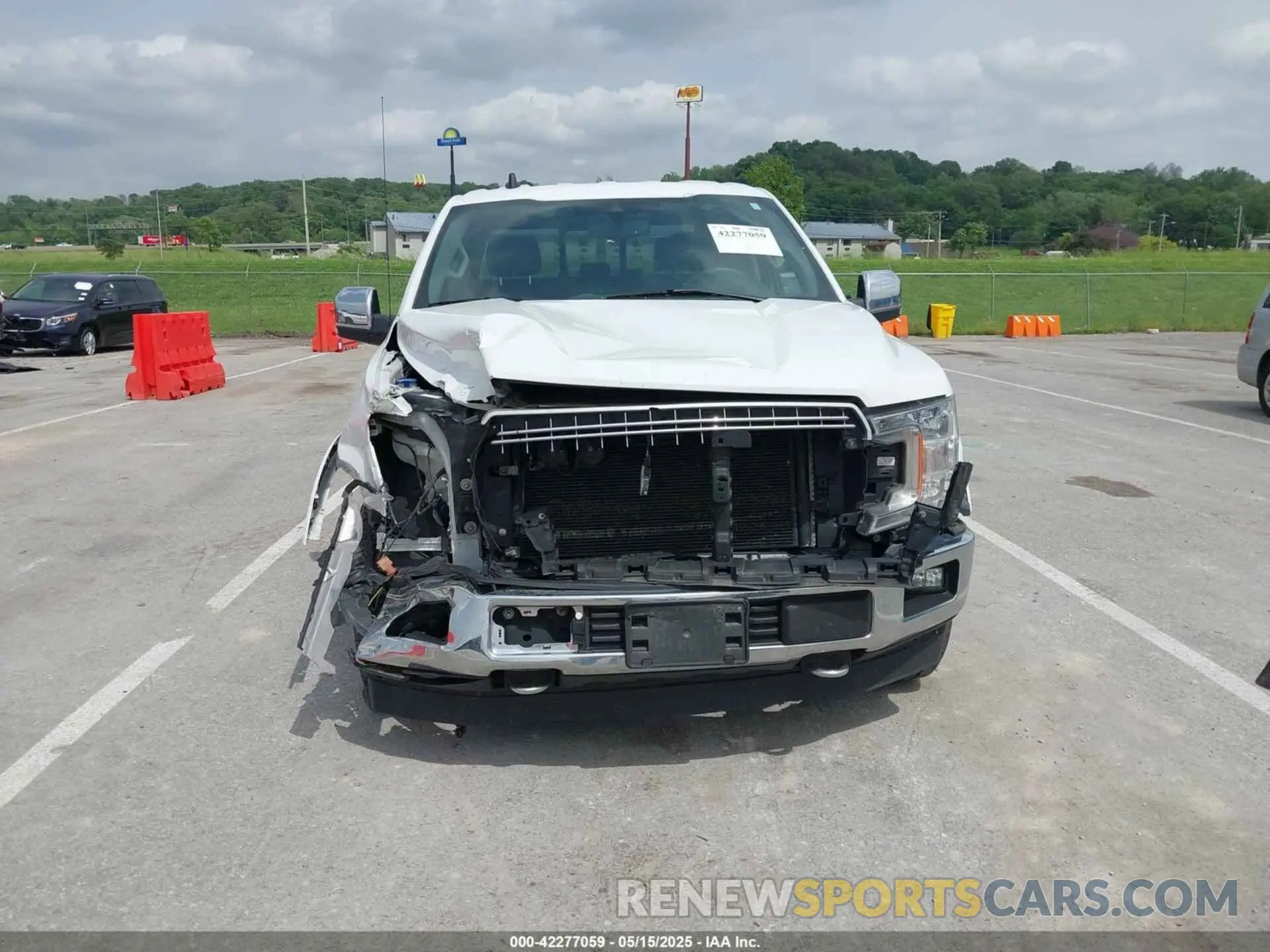 13 fotografías del automóvil dañado 1FTEW1E57KFA55172 FORD F-150 2019