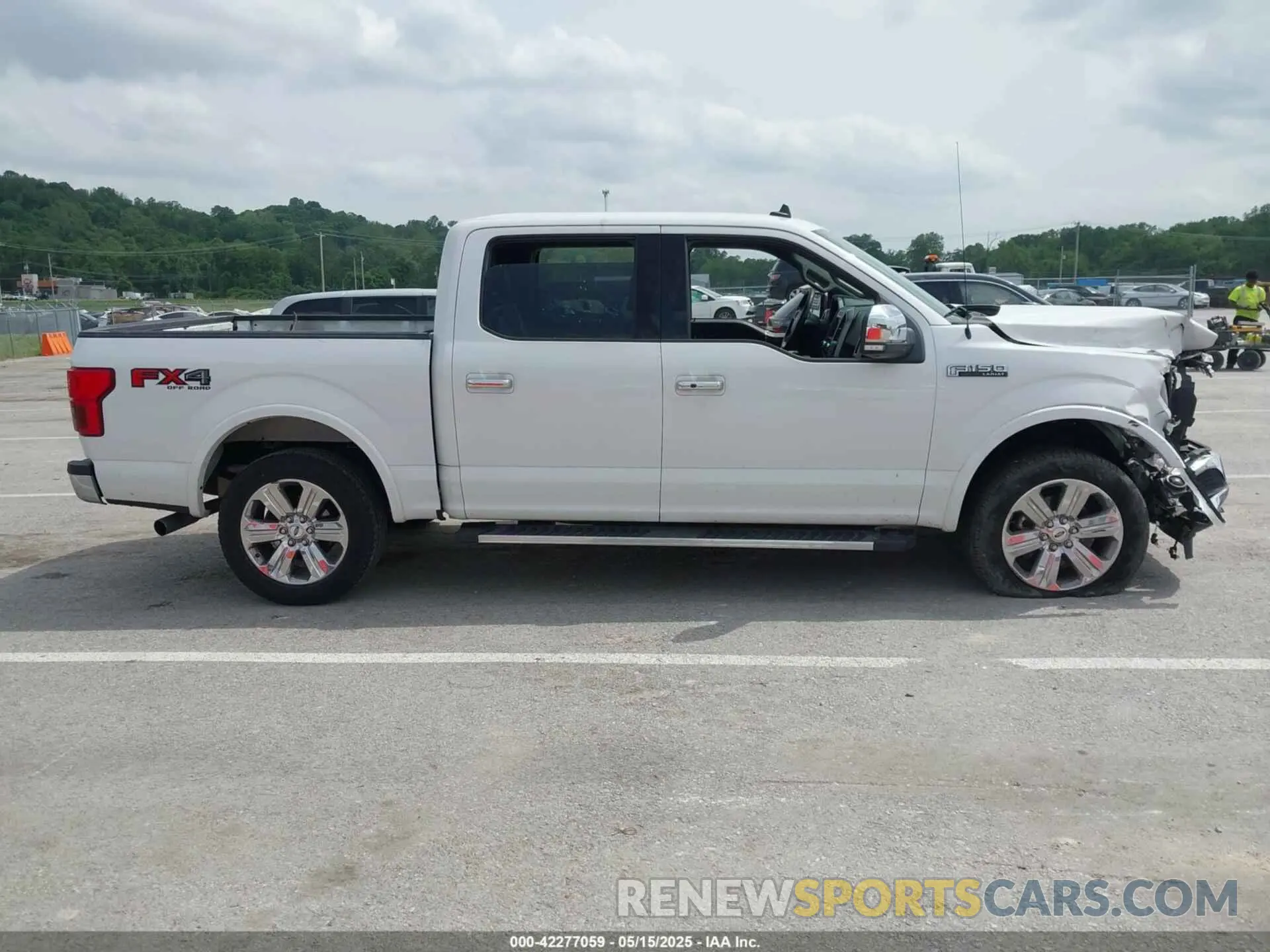 14 fotografías del automóvil dañado 1FTEW1E57KFA55172 FORD F-150 2019