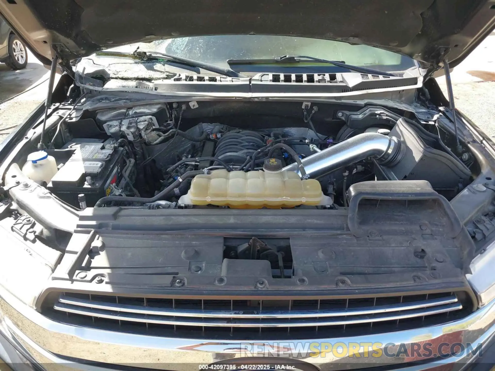 10 fotografías del automóvil dañado 1FTEW1E57KFB26841 FORD F-150 2019