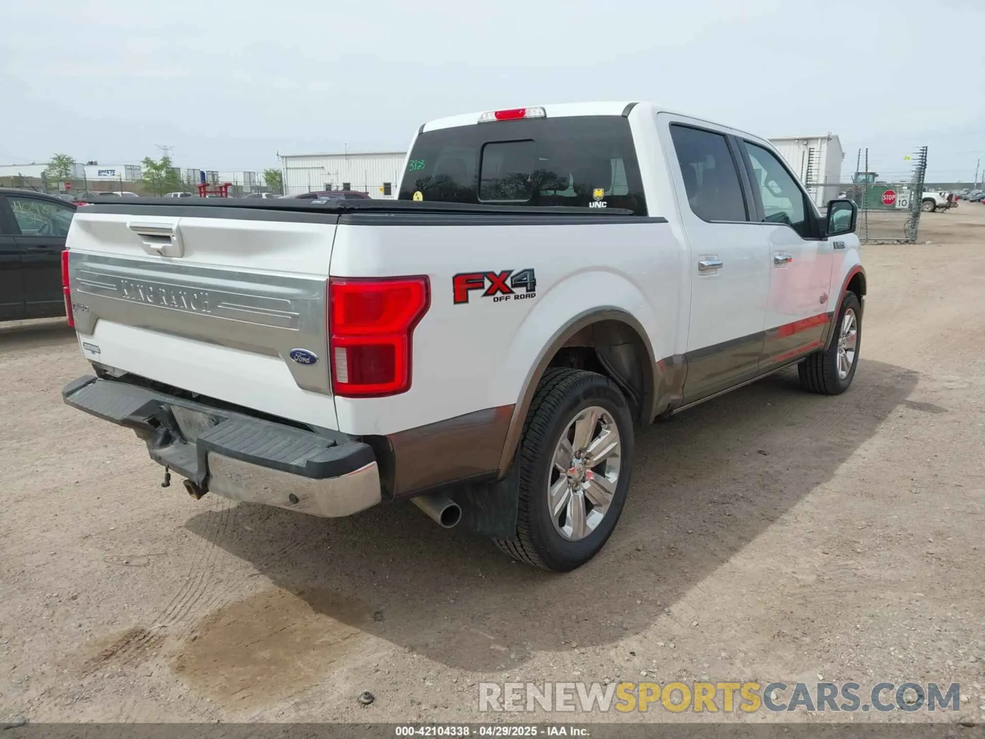 4 fotografías del automóvil dañado 1FTEW1E58KFA39806 FORD F-150 2019