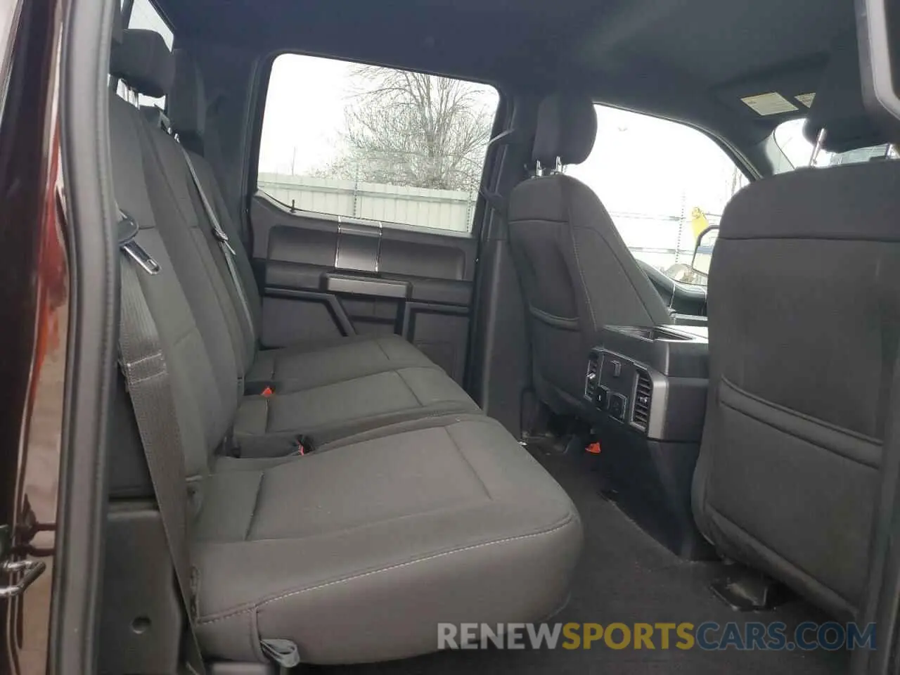 10 fotografías del automóvil dañado 1FTEW1E58KKC65867 FORD F-150 2019