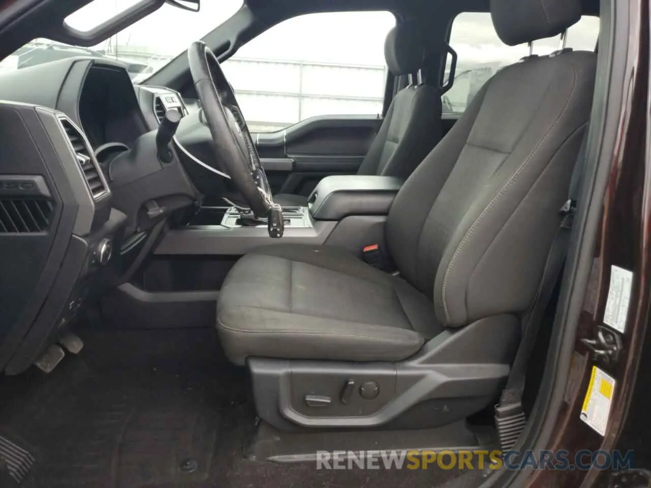 7 fotografías del automóvil dañado 1FTEW1E58KKC65867 FORD F-150 2019