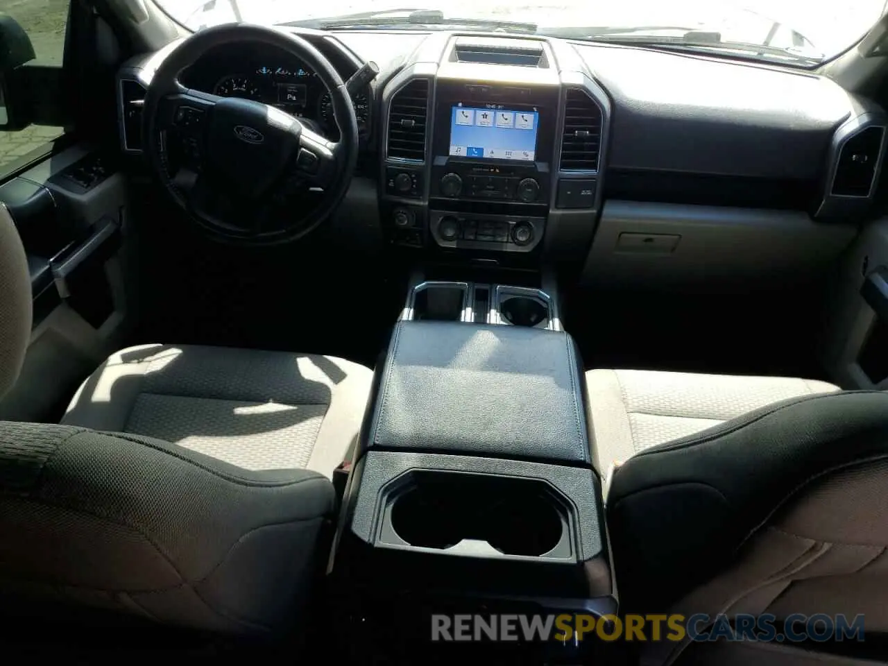 8 fotografías del automóvil dañado 1FTEW1E58KKE91391 FORD F-150 2019