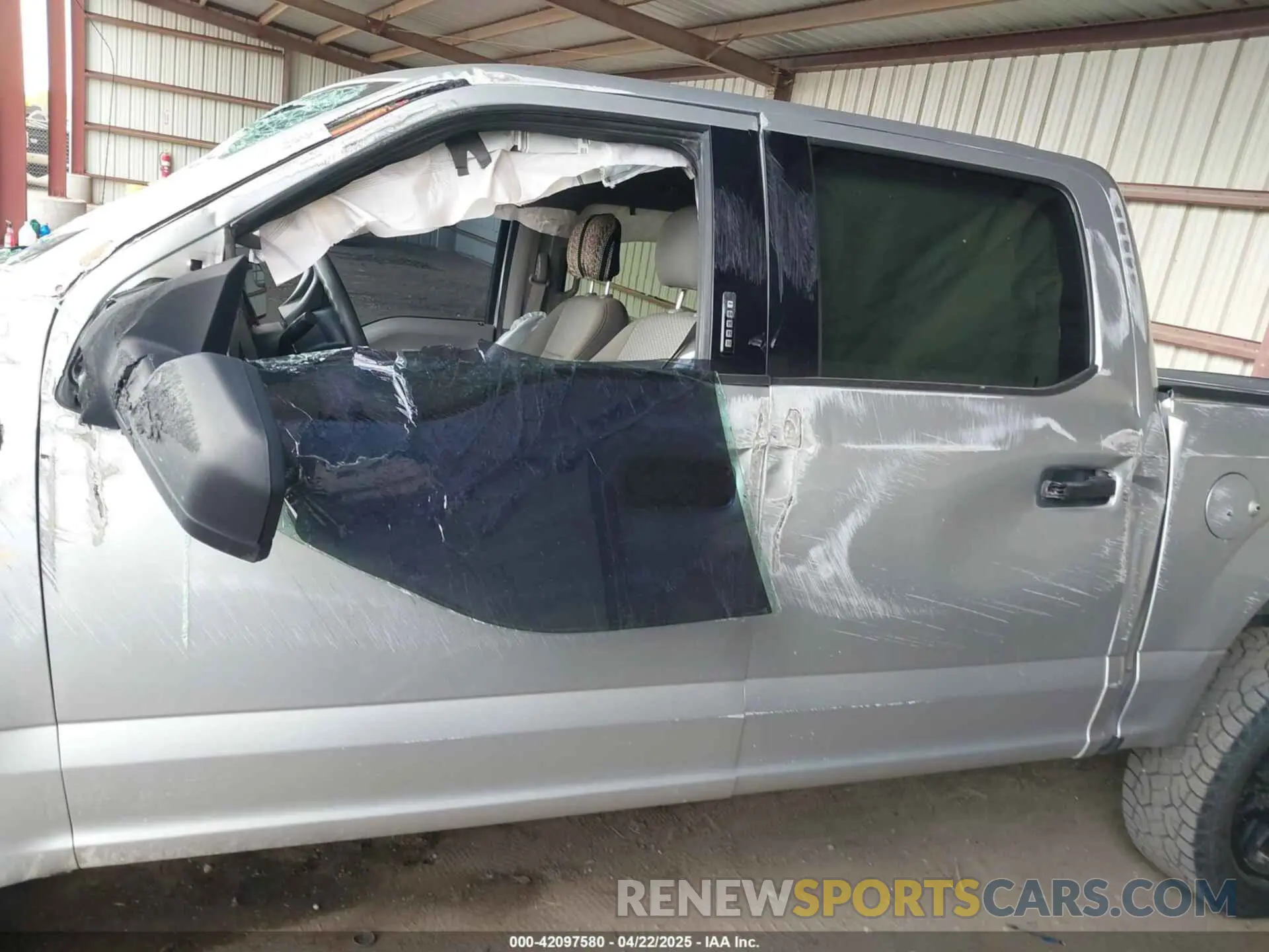 14 fotografías del automóvil dañado 1FTEW1E59KFA67064 FORD F-150 2019