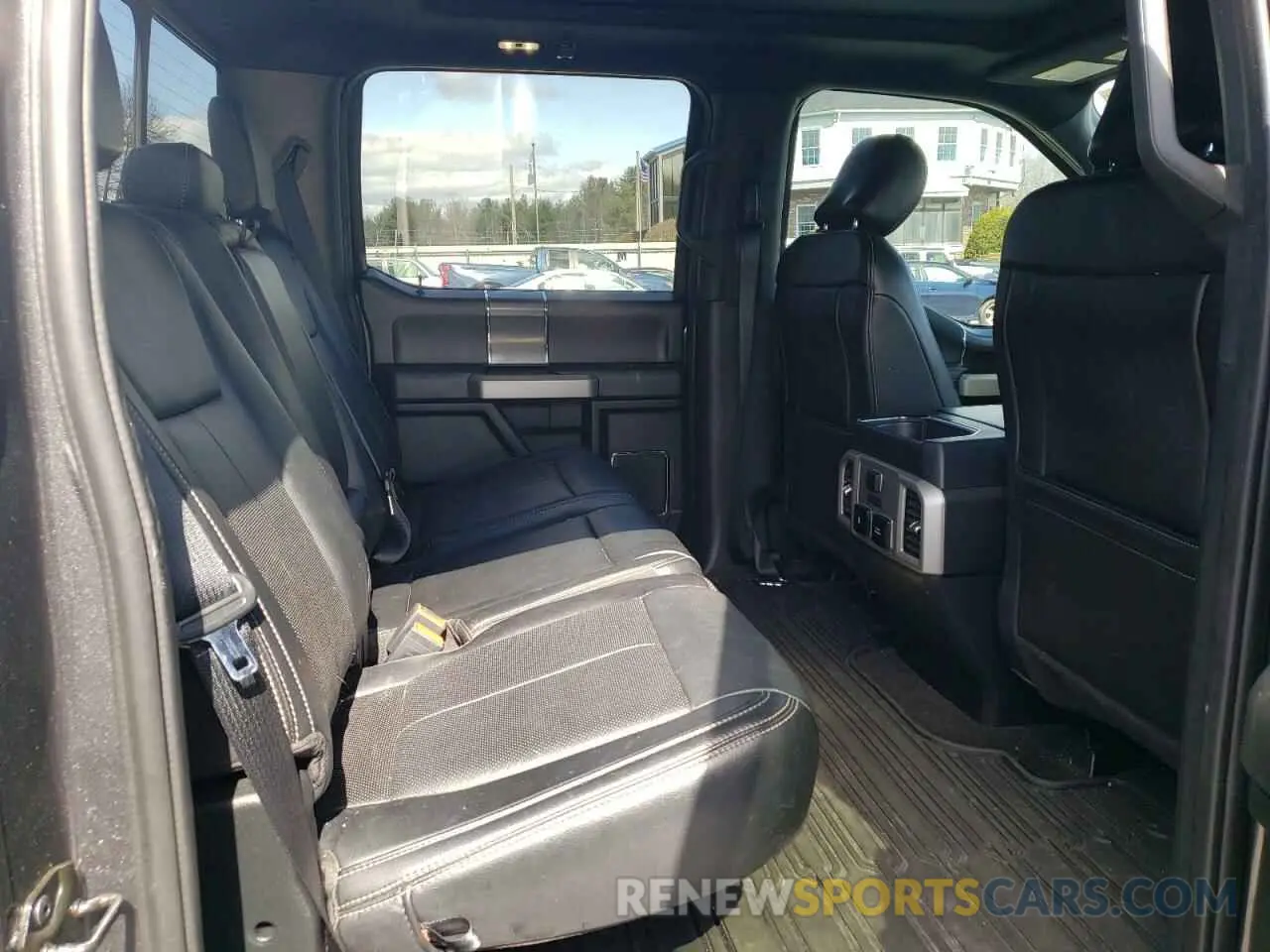 10 fotografías del automóvil dañado 1FTEW1E59KFC73808 FORD F-150 2019