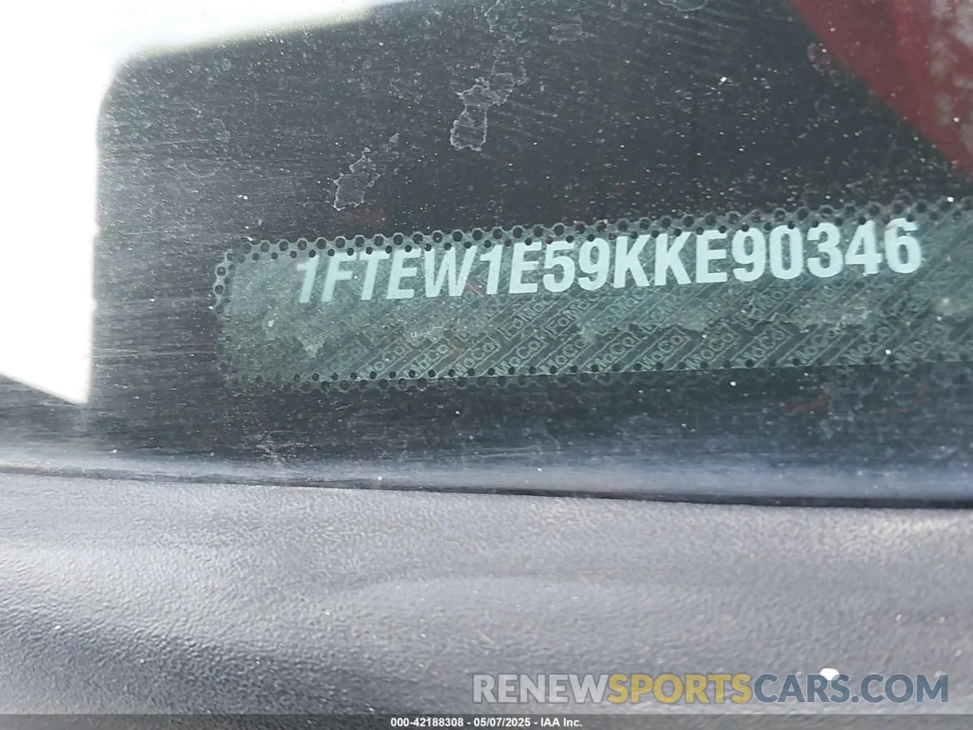 17 fotografías del automóvil dañado 1FTEW1E59KKE90346 FORD F-150 2019