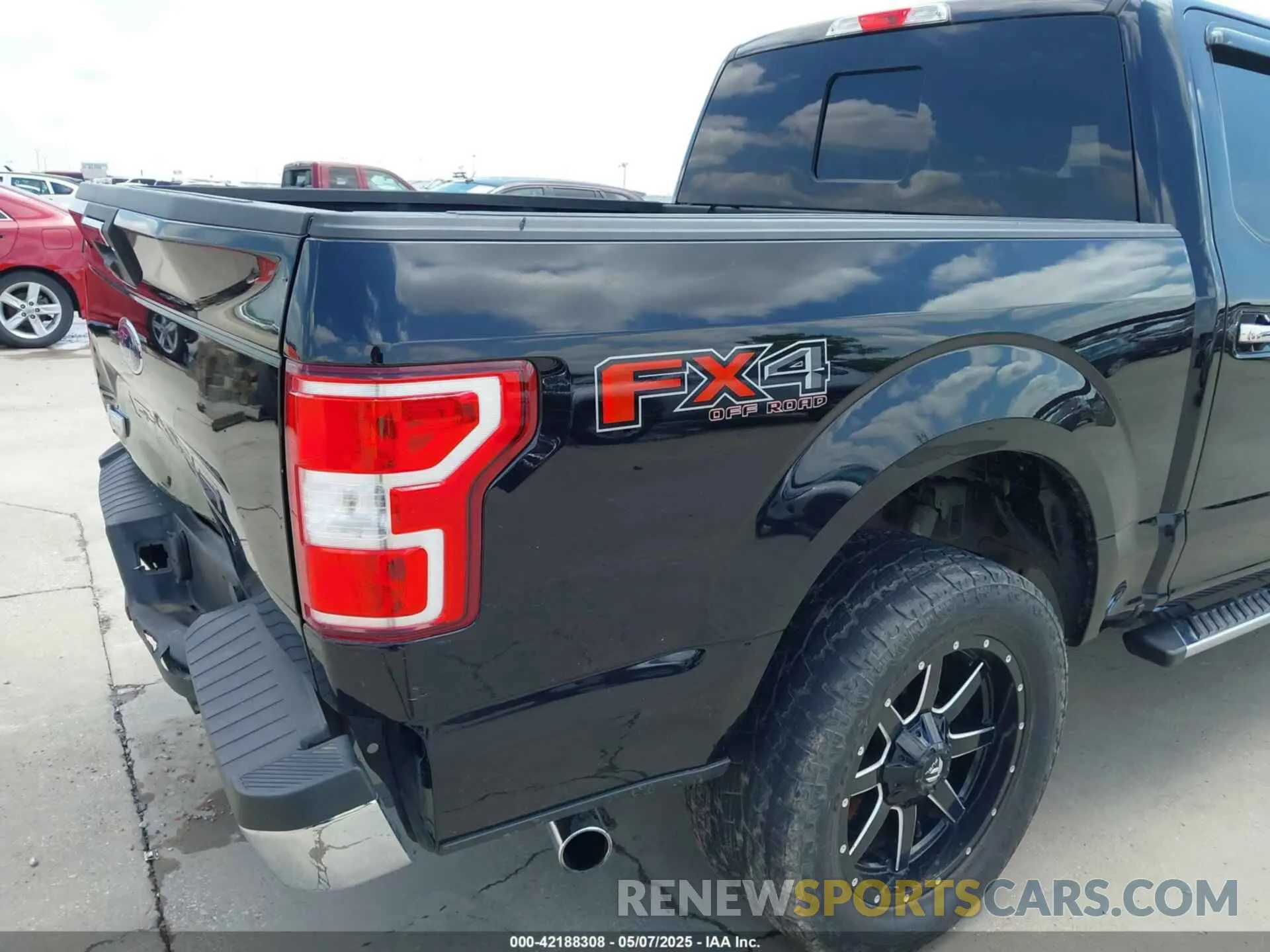 19 fotografías del automóvil dañado 1FTEW1E59KKE90346 FORD F-150 2019
